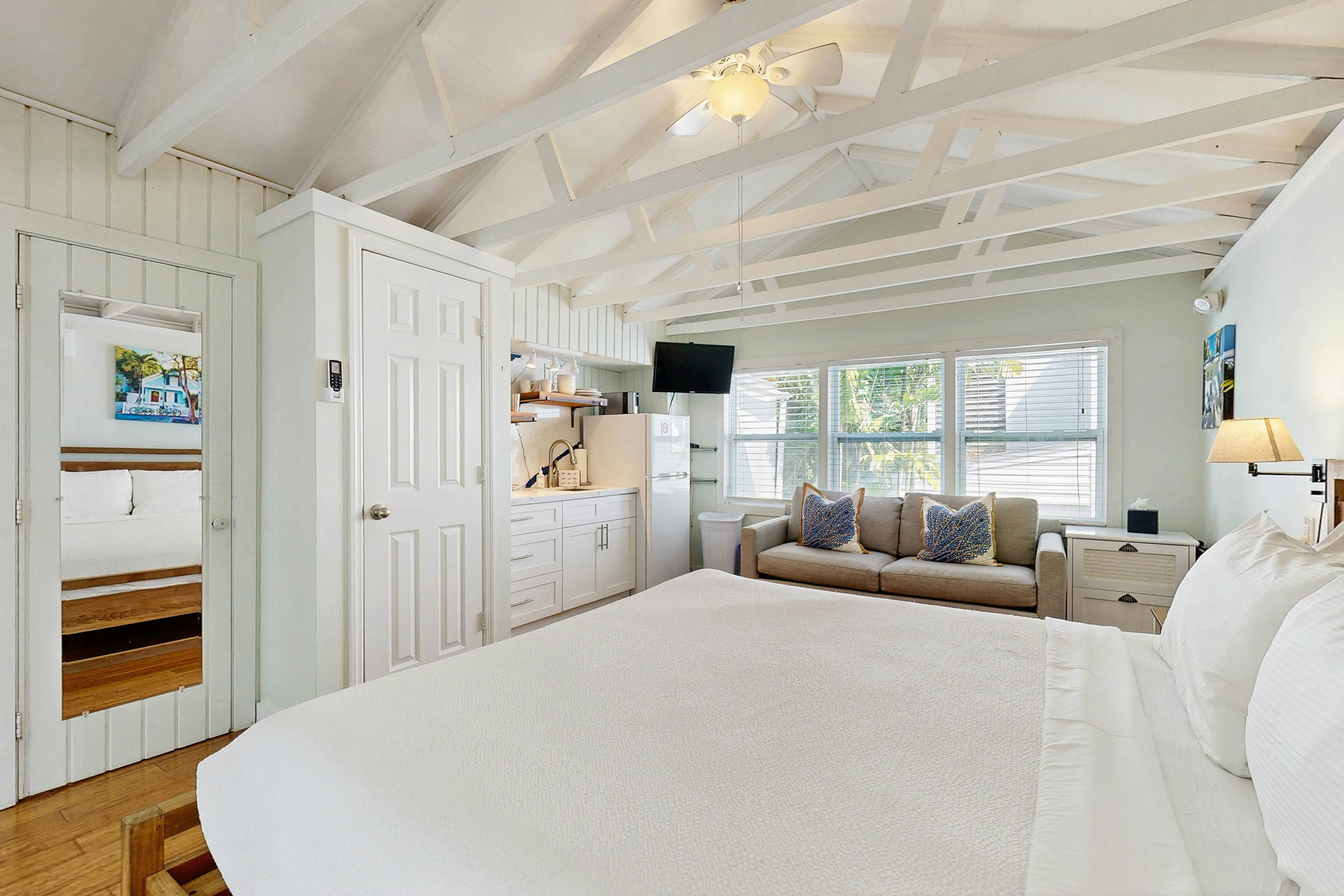 Papa's Hideaway #2 - The Sun Also Rises