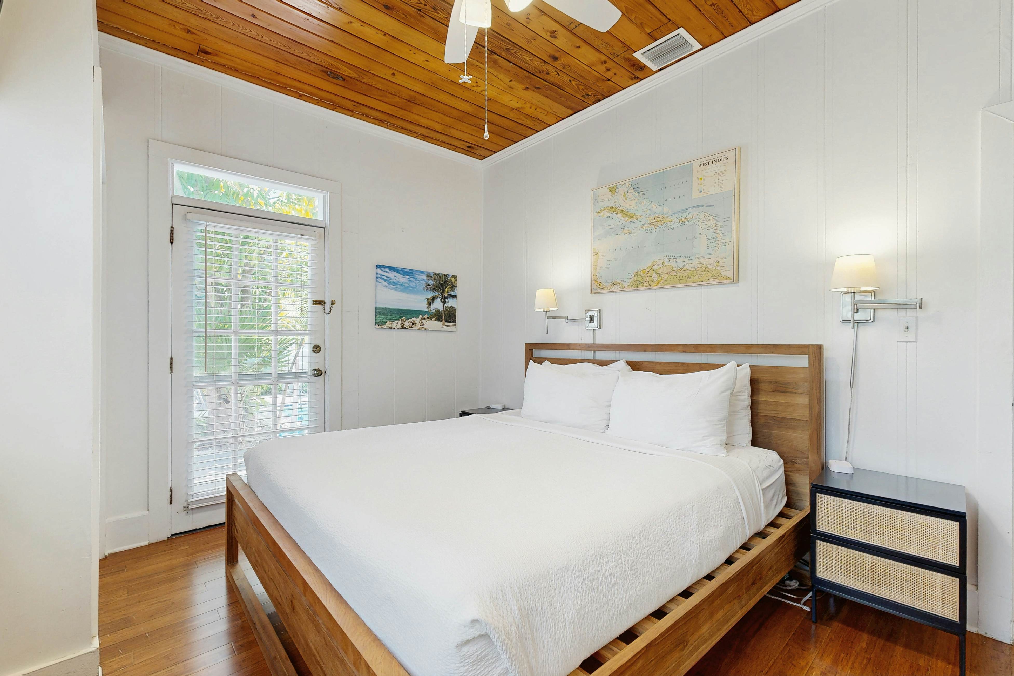 Papa's Hideaway  - Garden of Eden