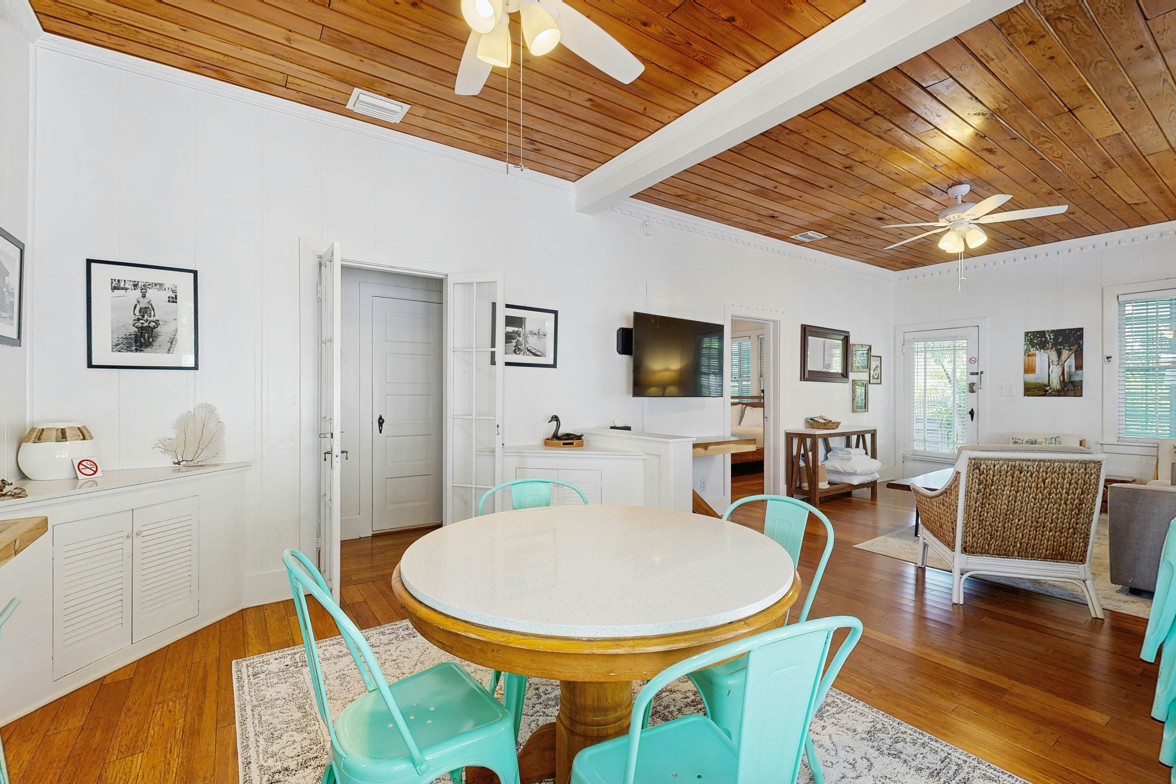 Papa's Hideaway  - Garden of Eden