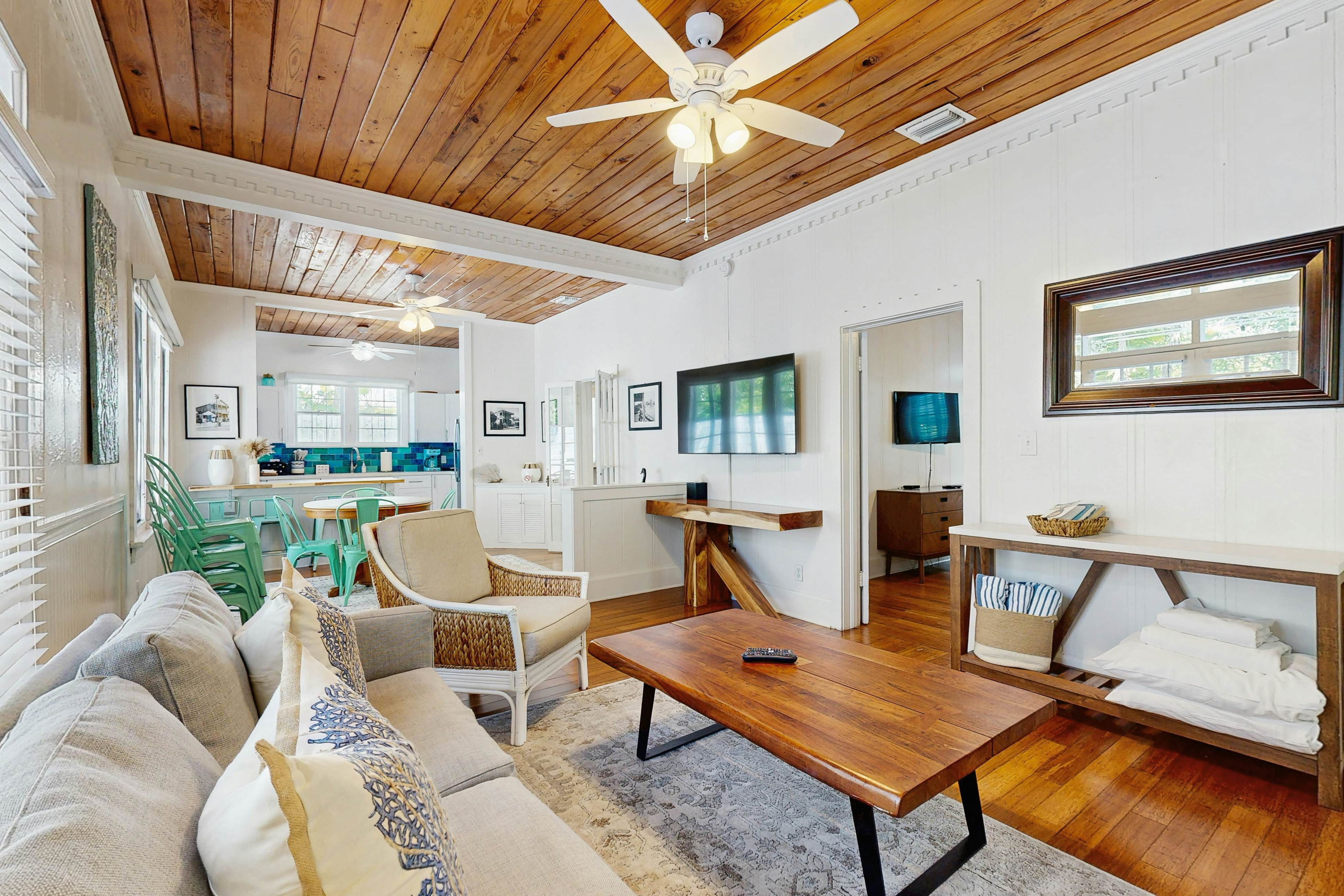 Papa's Hideaway  - Garden of Eden