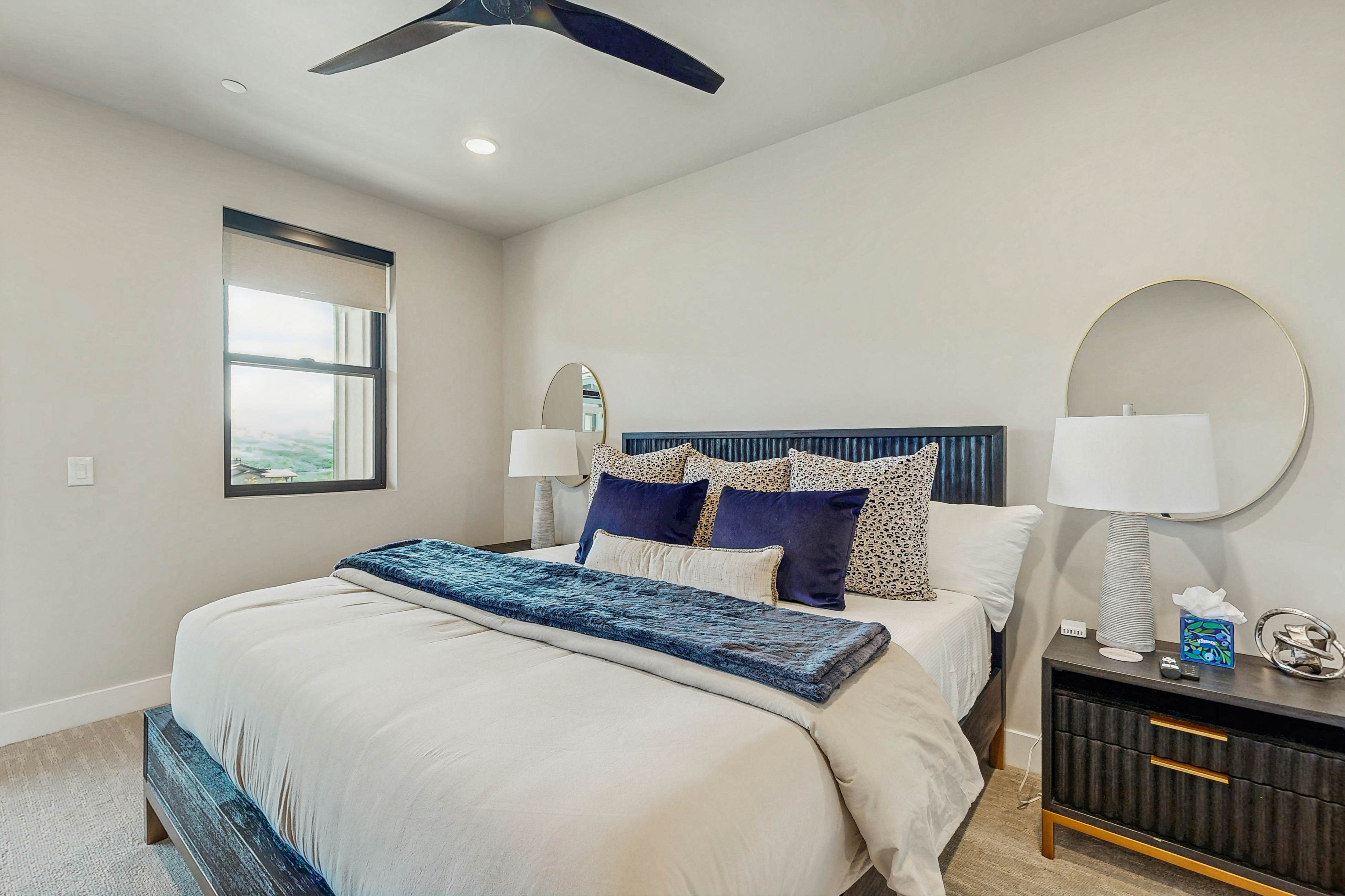 Mayflower Lakeside 201