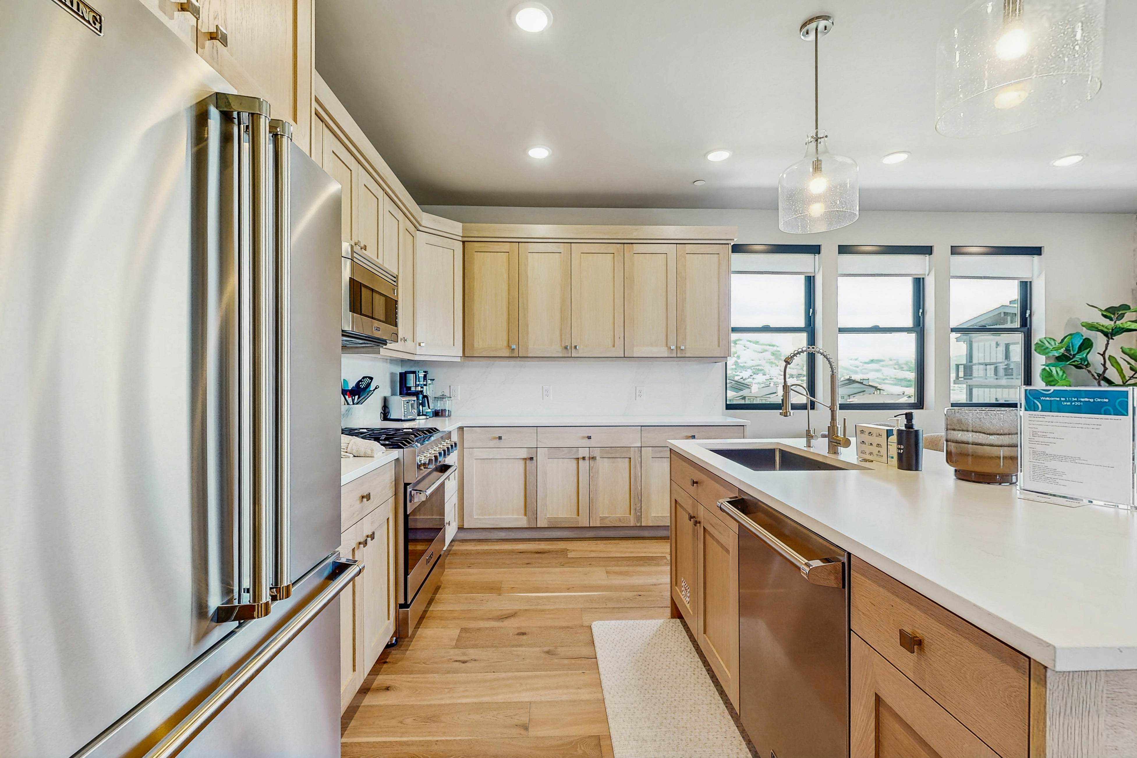 Mayflower Lakeside 201