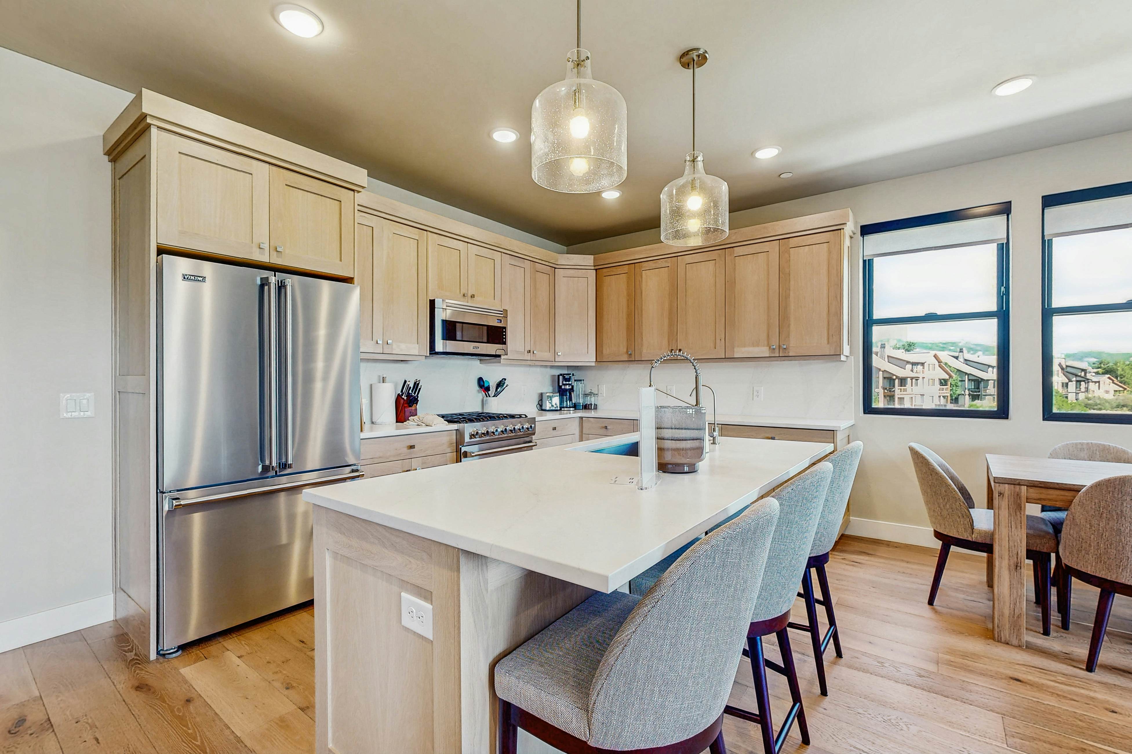 Mayflower Lakeside 201