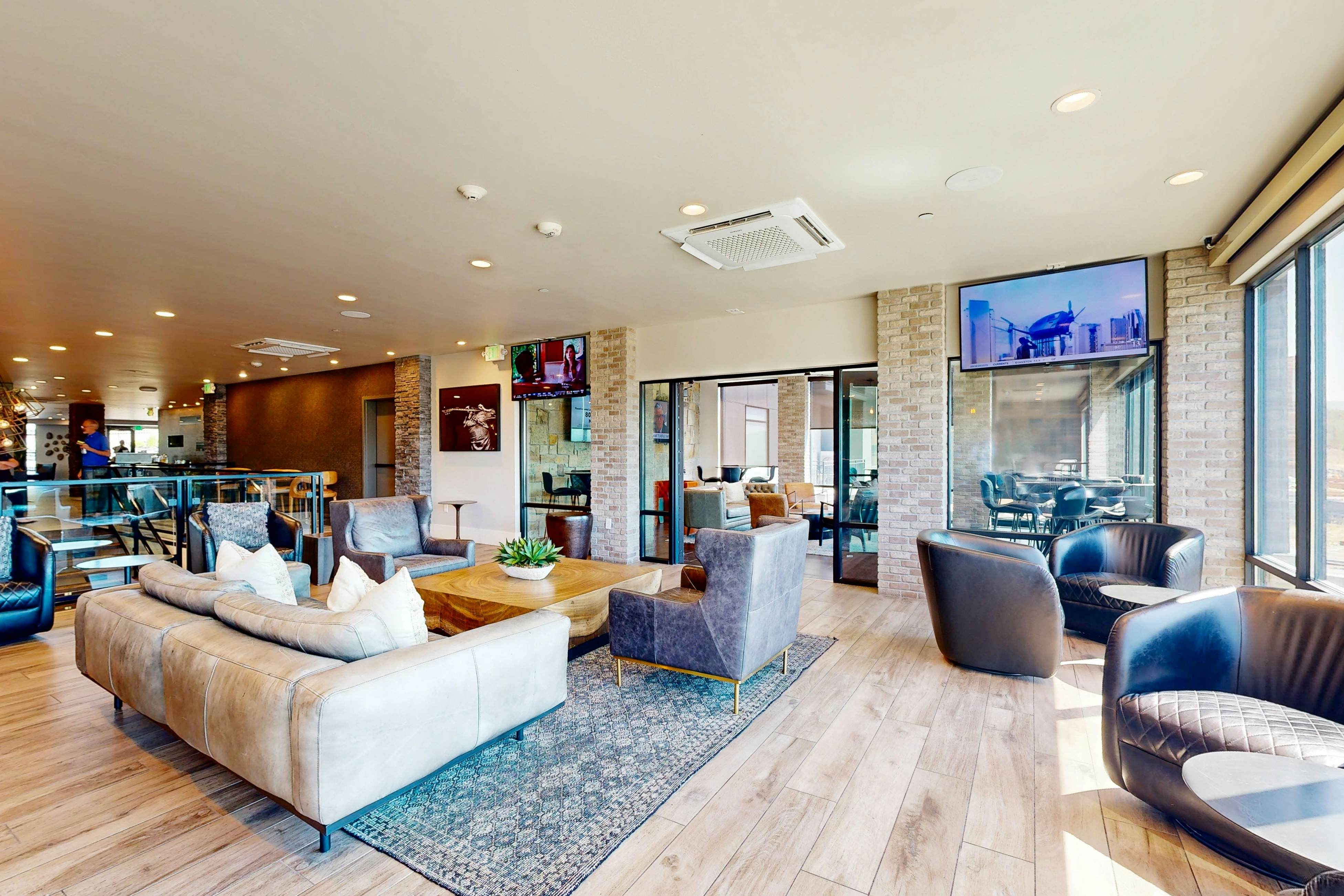 614A - Black Rock Mountain Resort