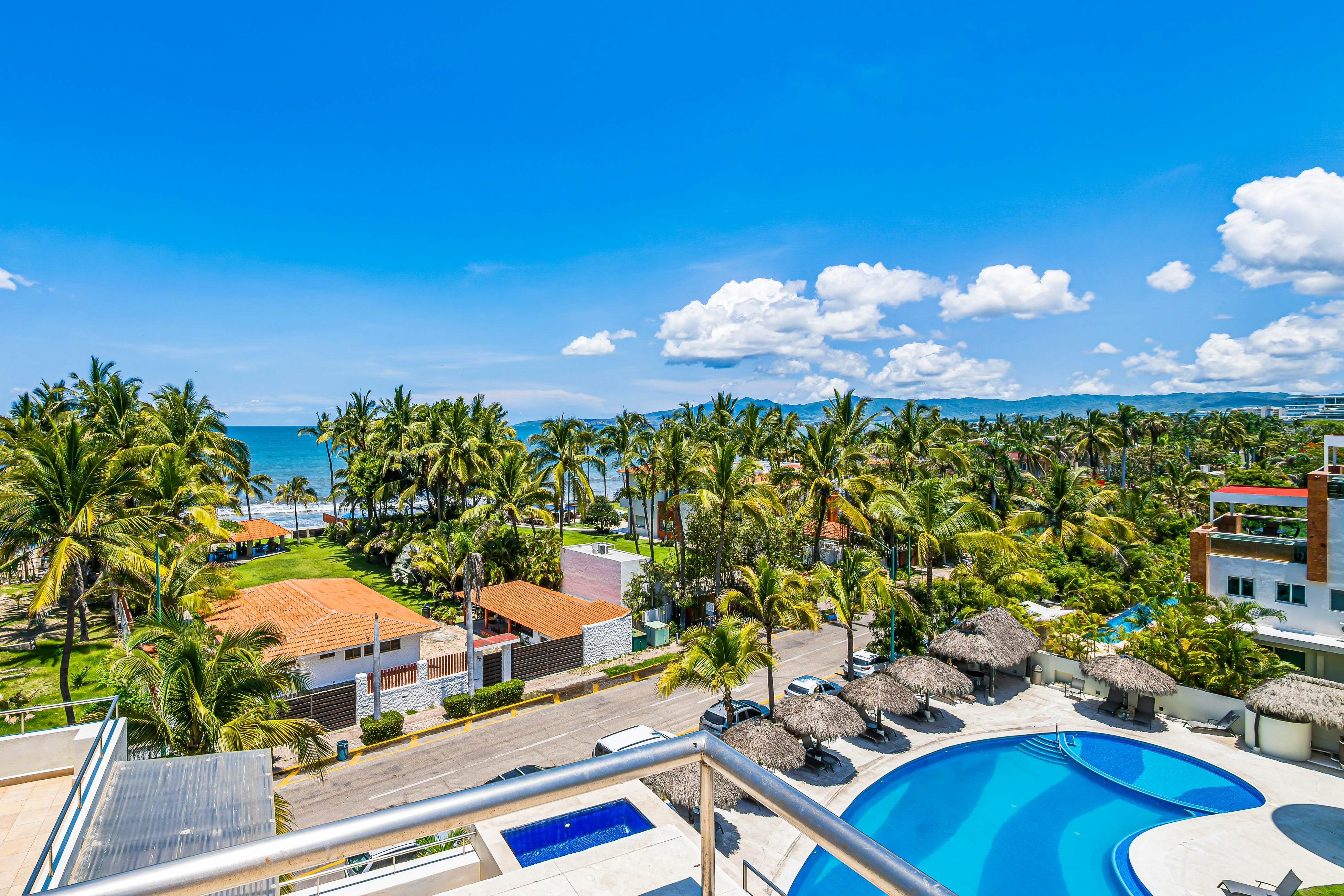 Nitta Condo # 408 Penthouse