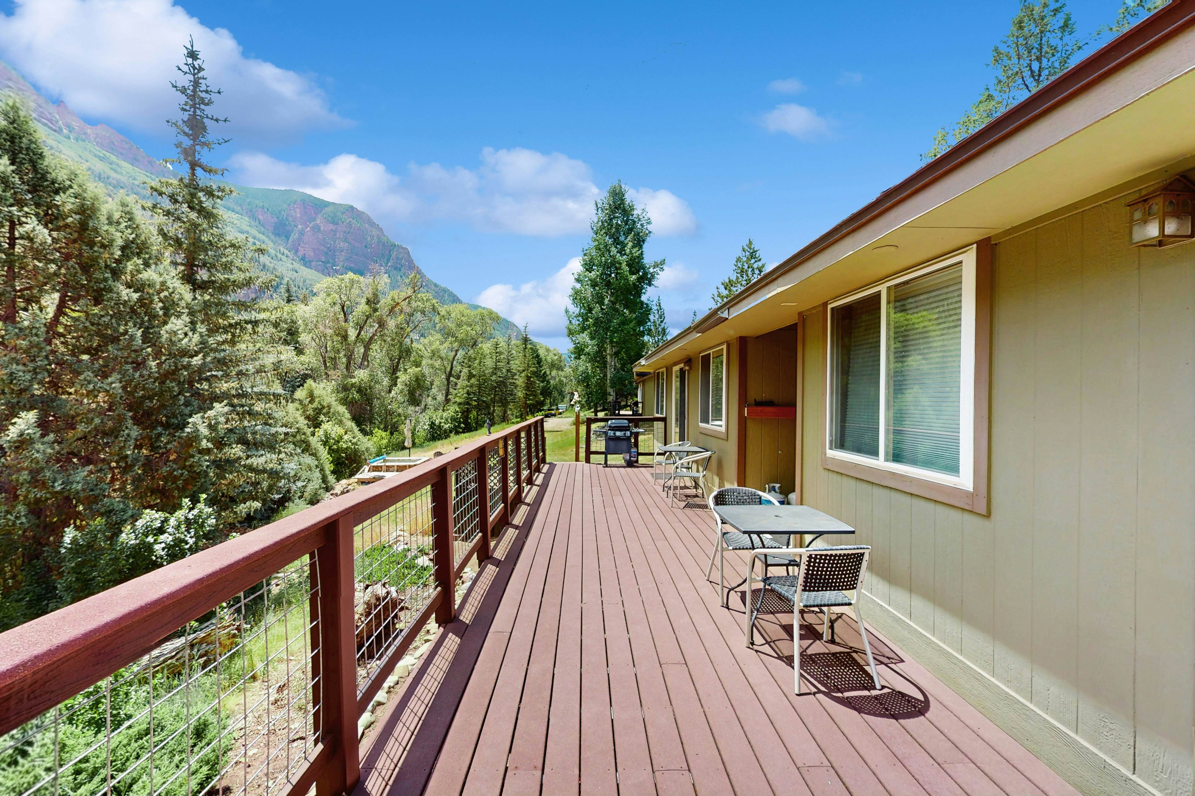 Elephant Mountain Cabin at Filoha Meadows