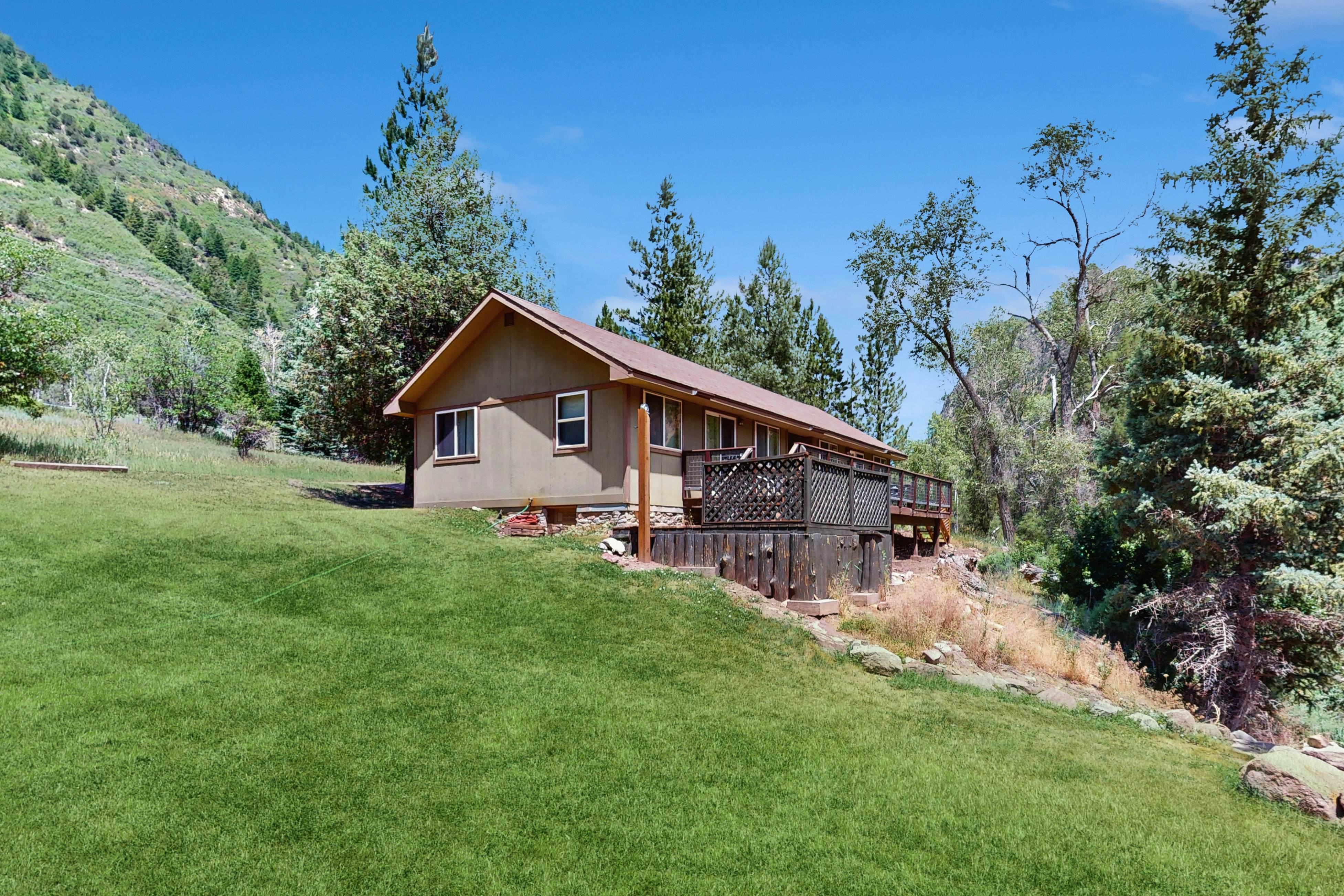 Elephant Mountain Cabin at Filoha Meadows