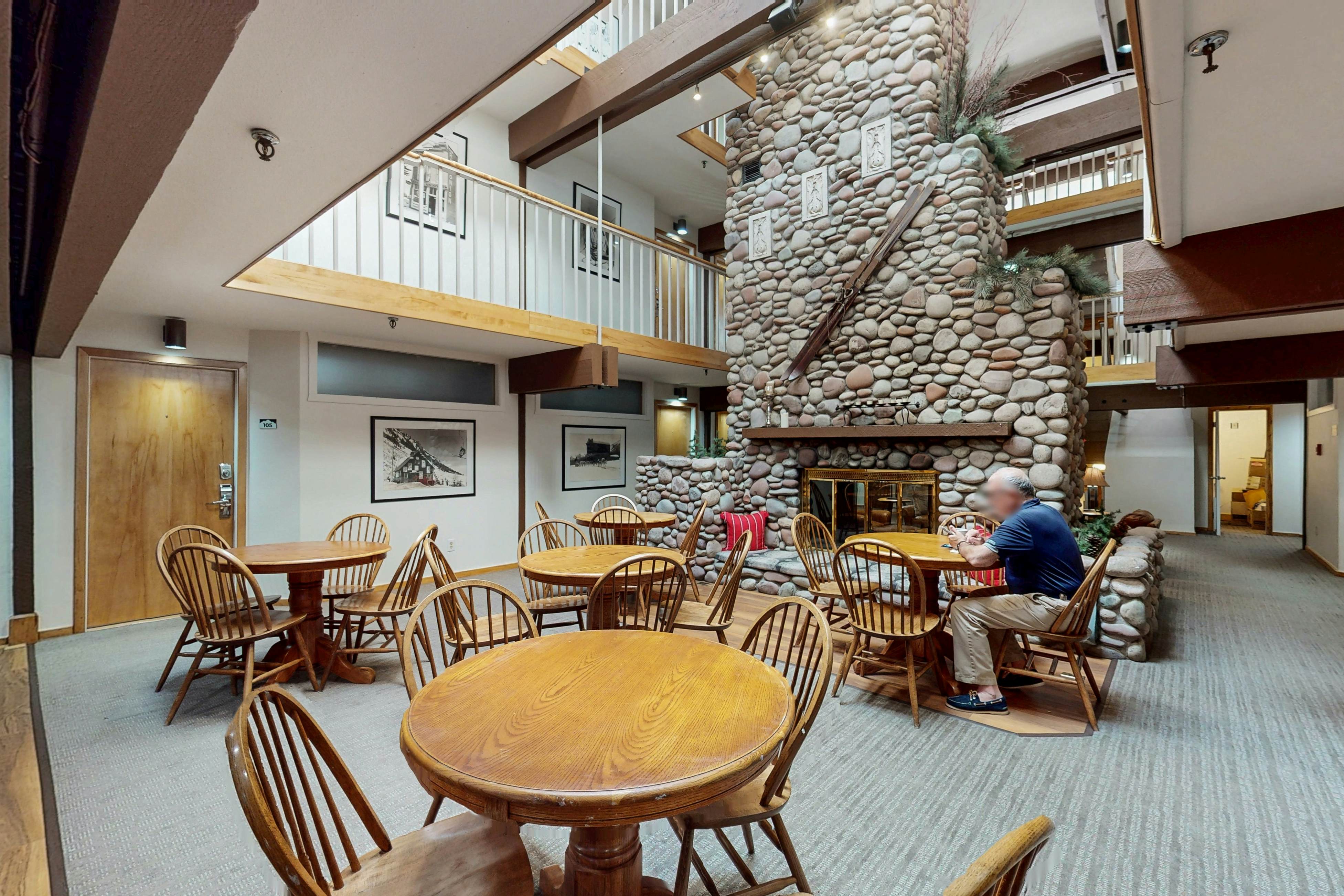 Aspen Mountain Lodge 104