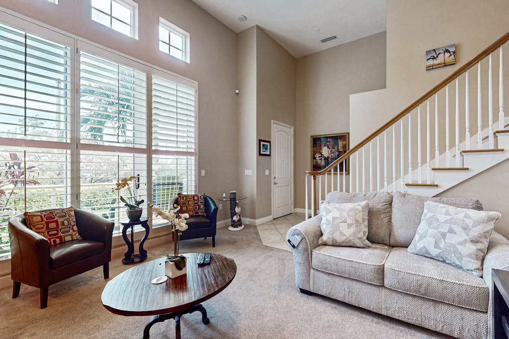 Spacious townhome in prime location w patio heated pool hot tub pool spa gym — Clearwater, FL — vacation rental