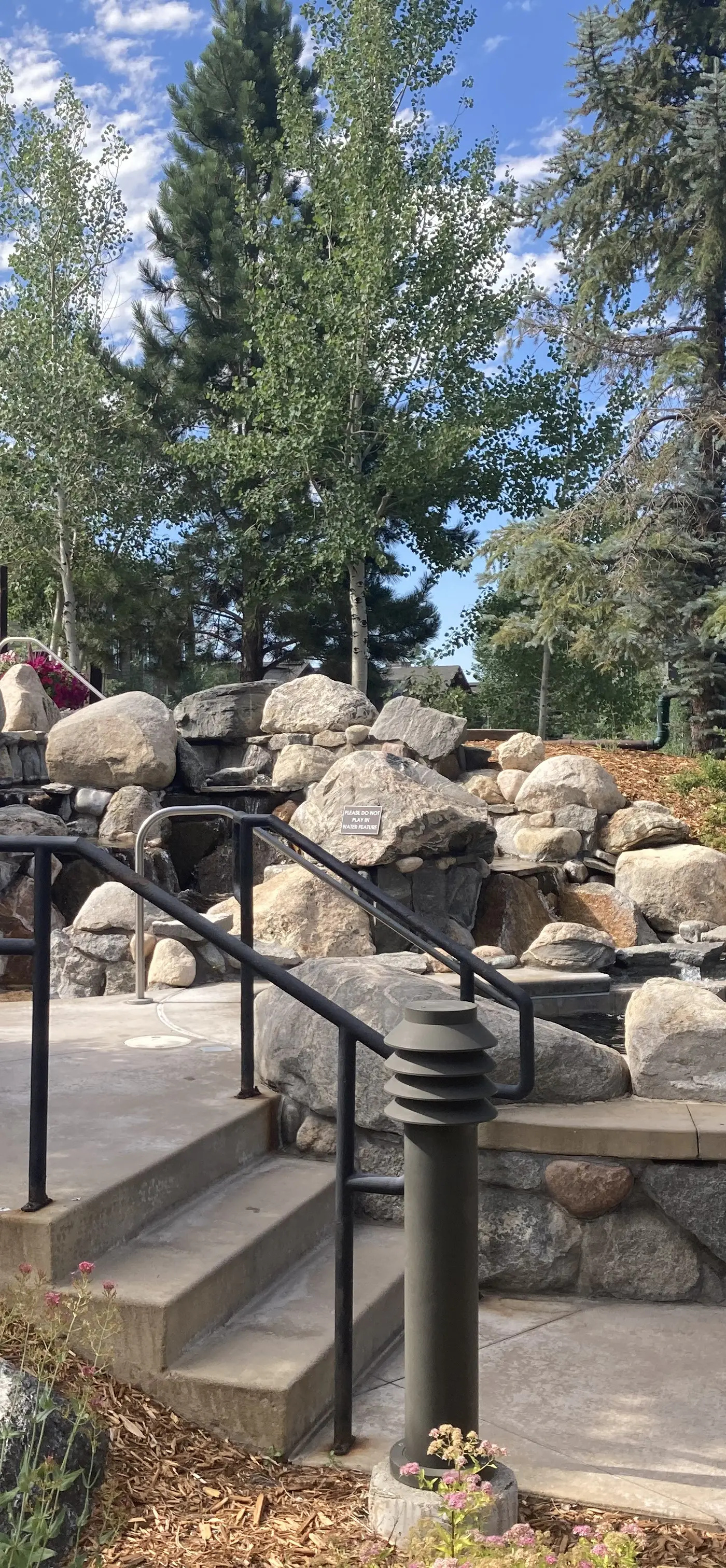 Trailhead Lodge 2105