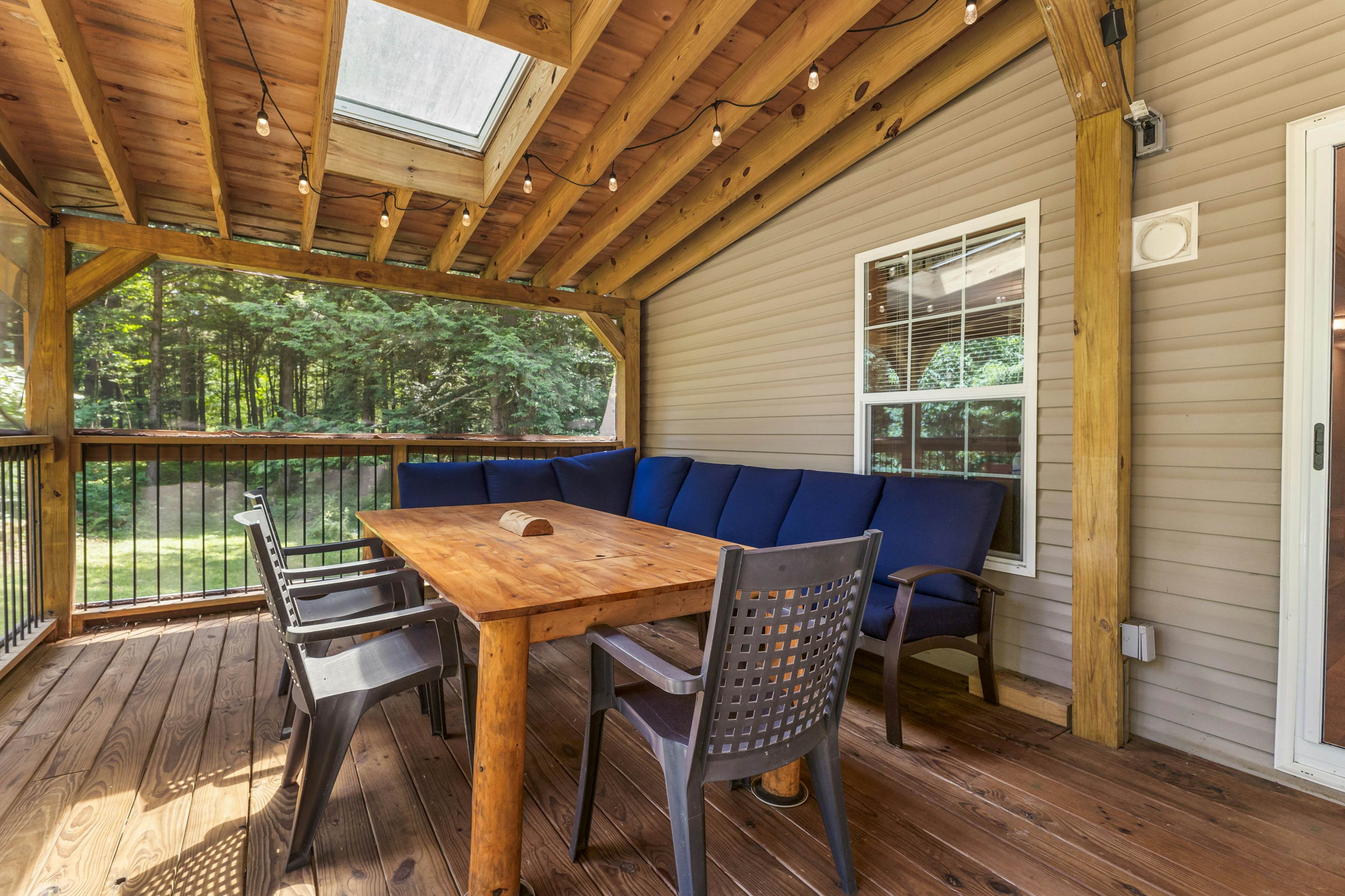 Schroon River Bend Getaway