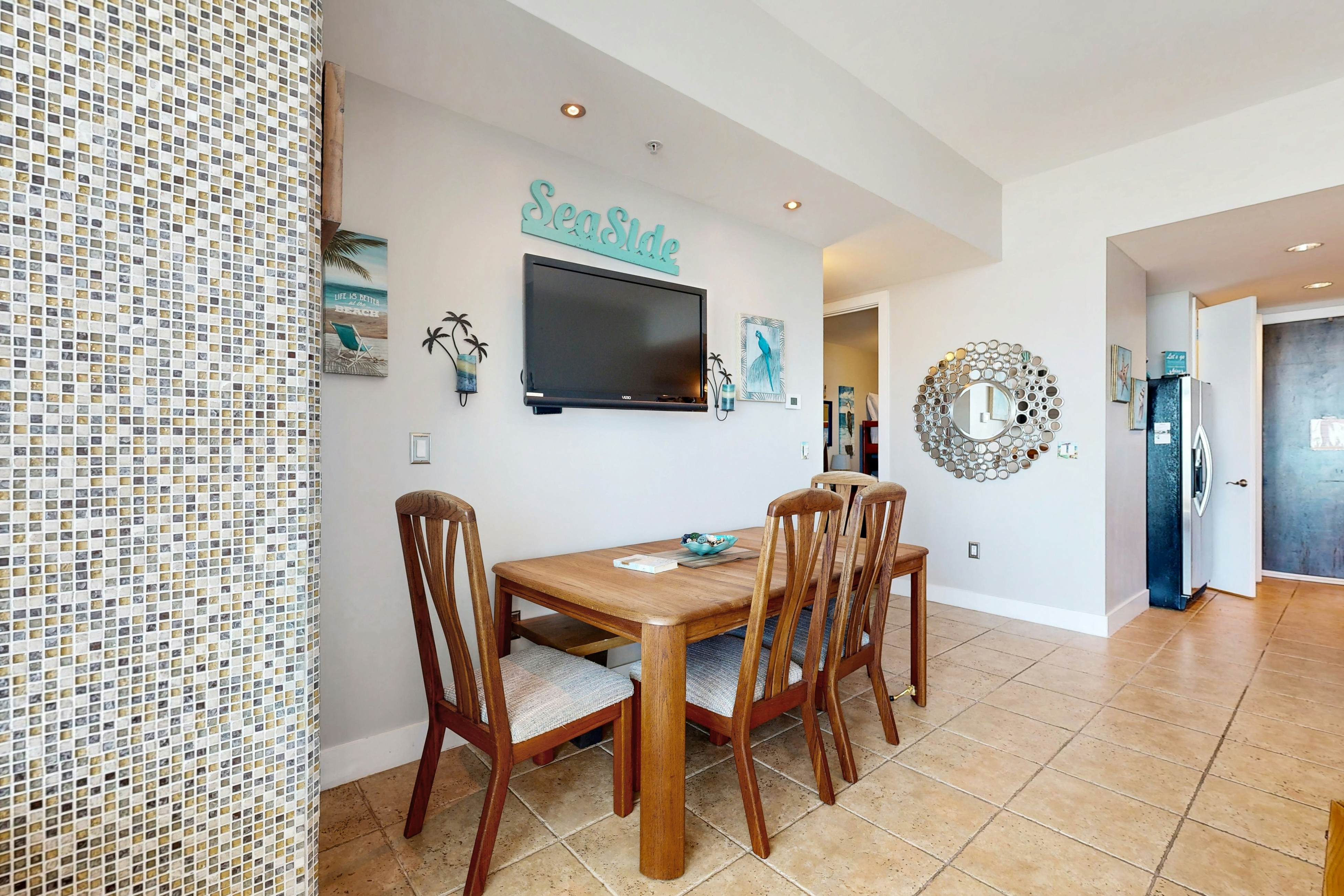 Emerald by the Sea #711