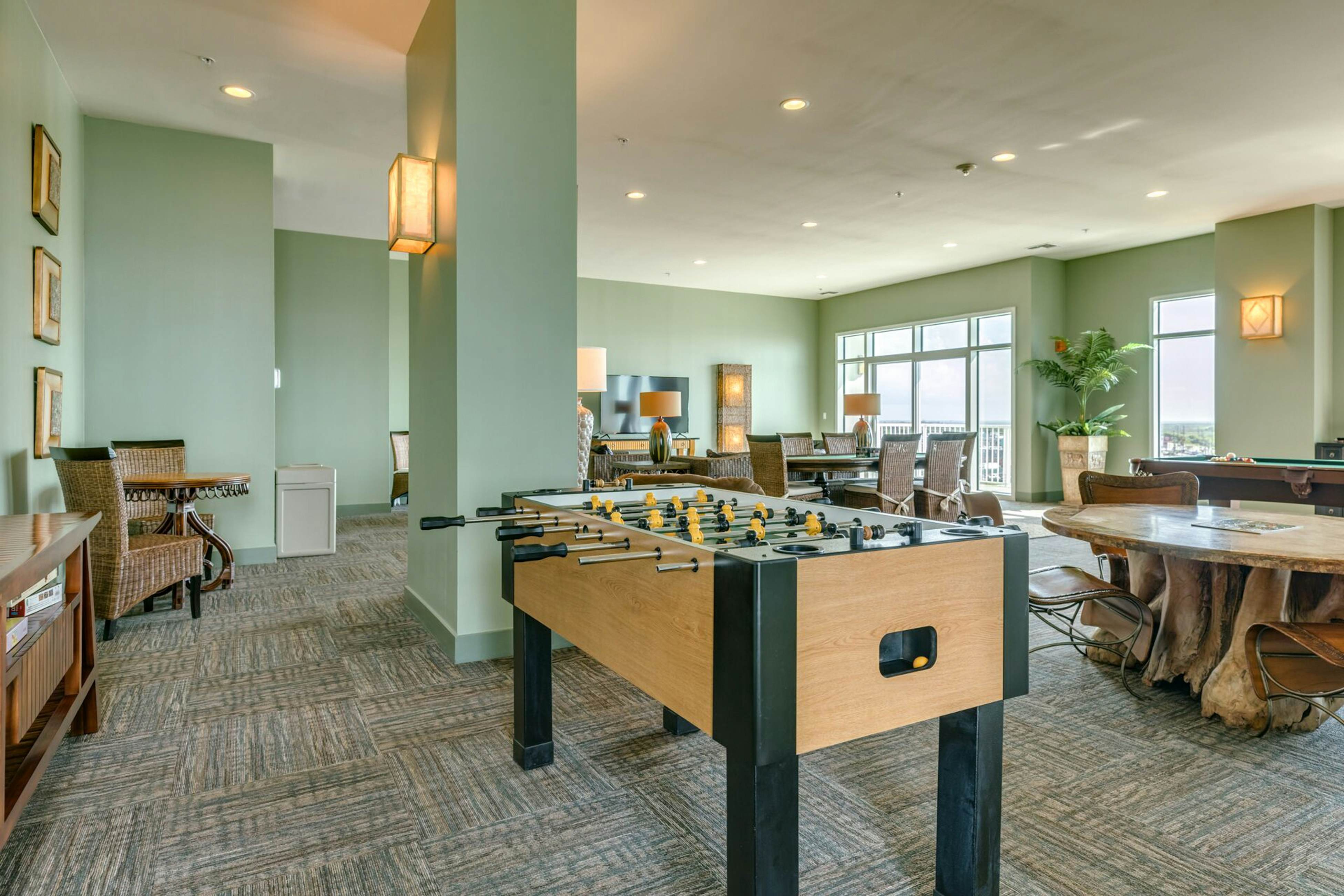 Emerald by the Sea #711