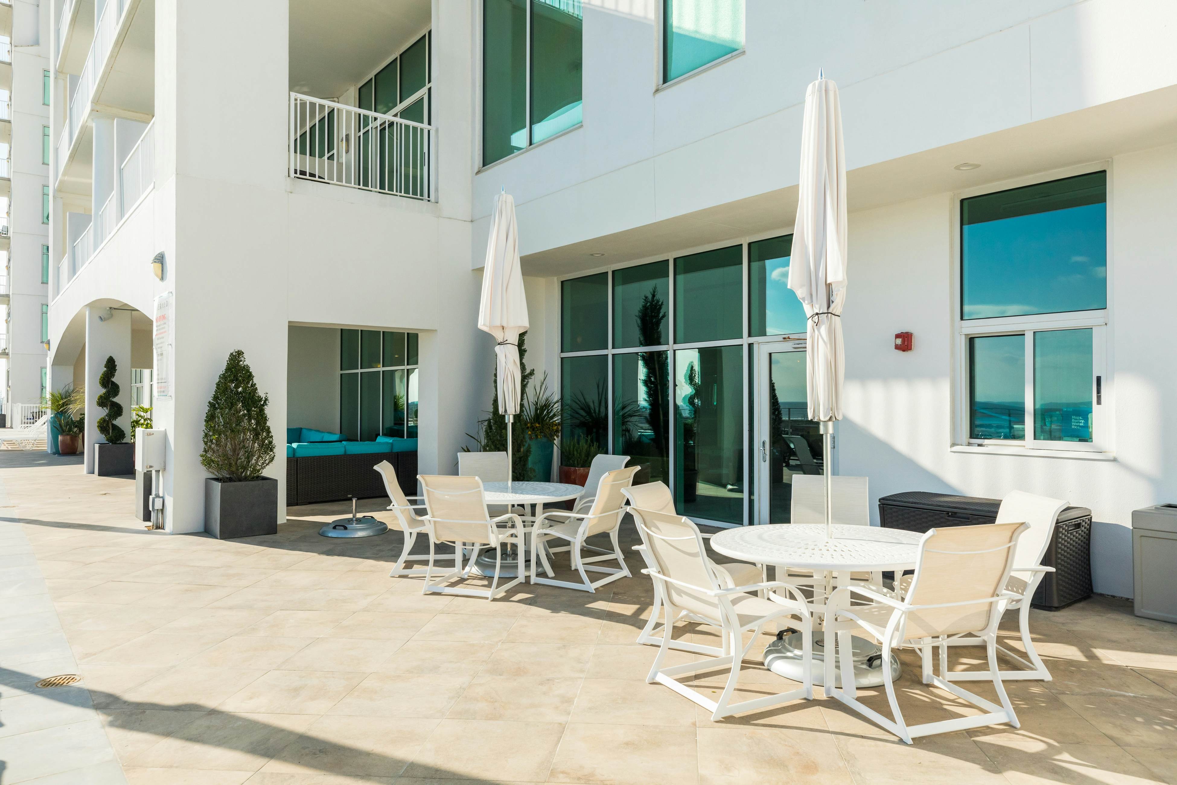 Emerald by the Sea #711