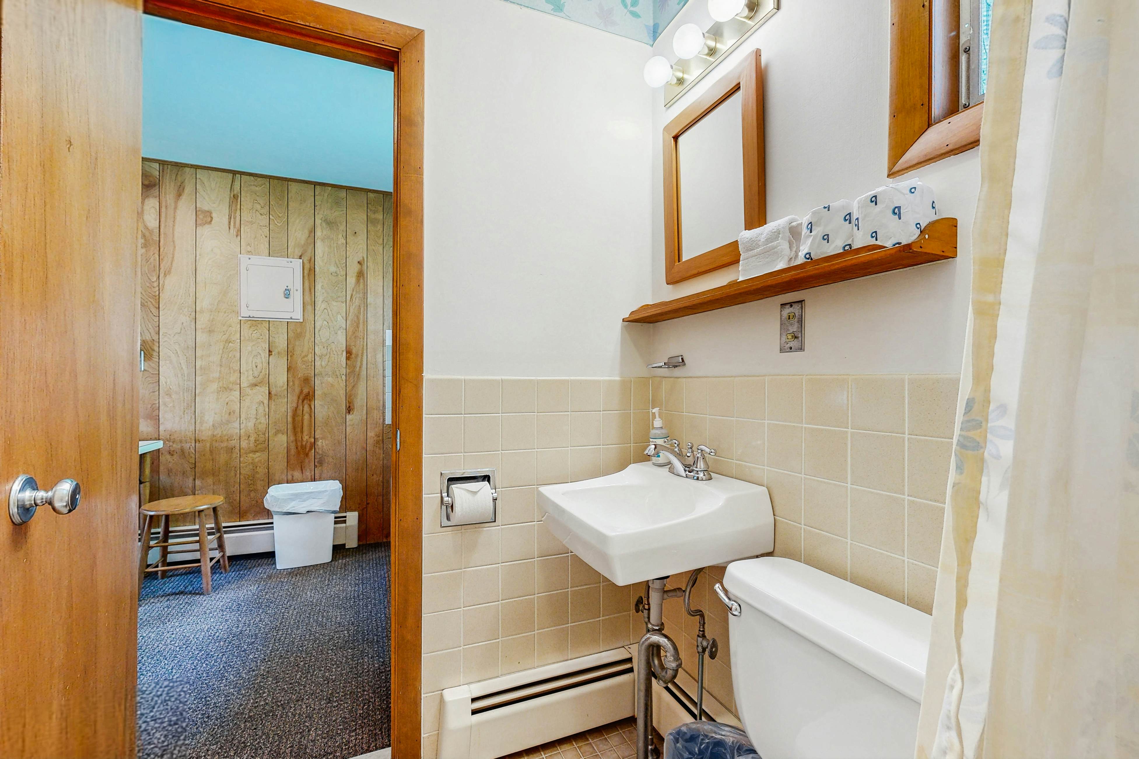 King Birch Lake Home, Unit 4