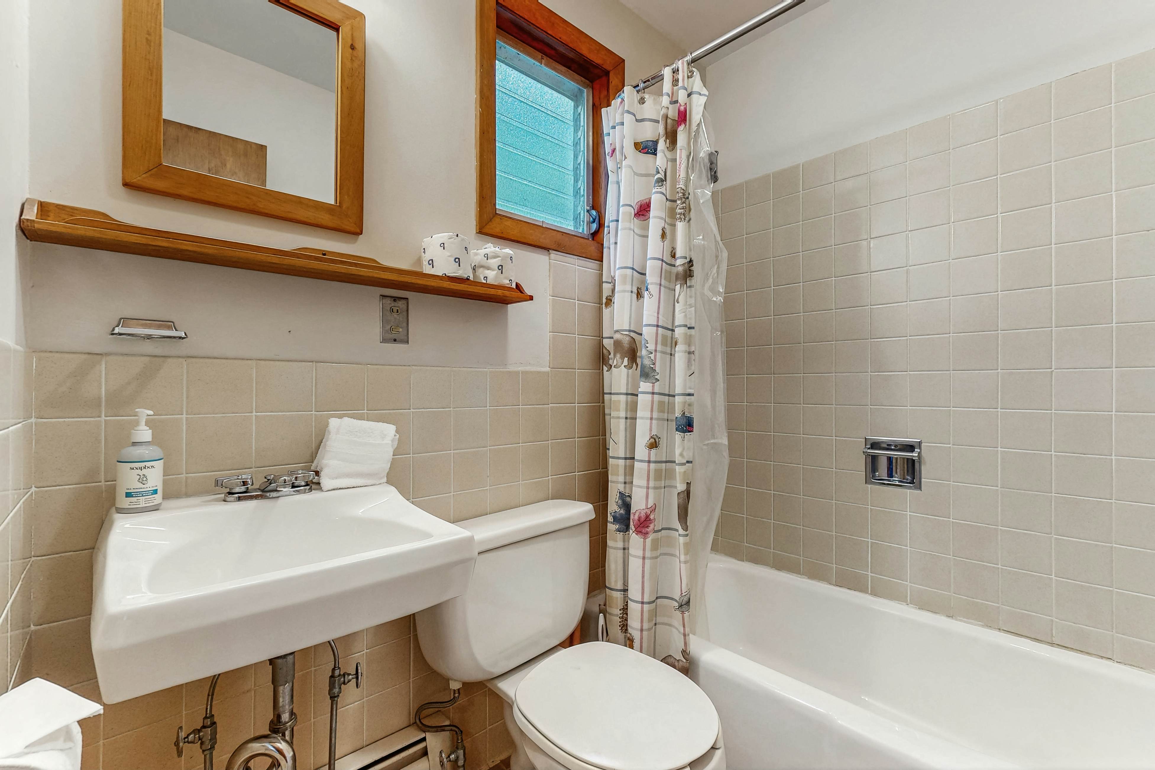 King Birch Lake Home, Unit 6