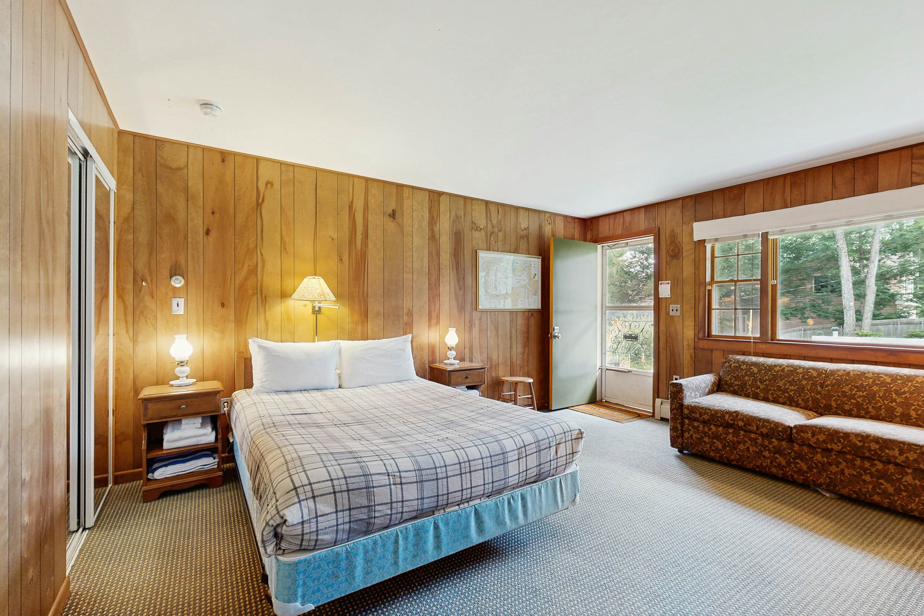 King Birch Lake Home, Unit 7