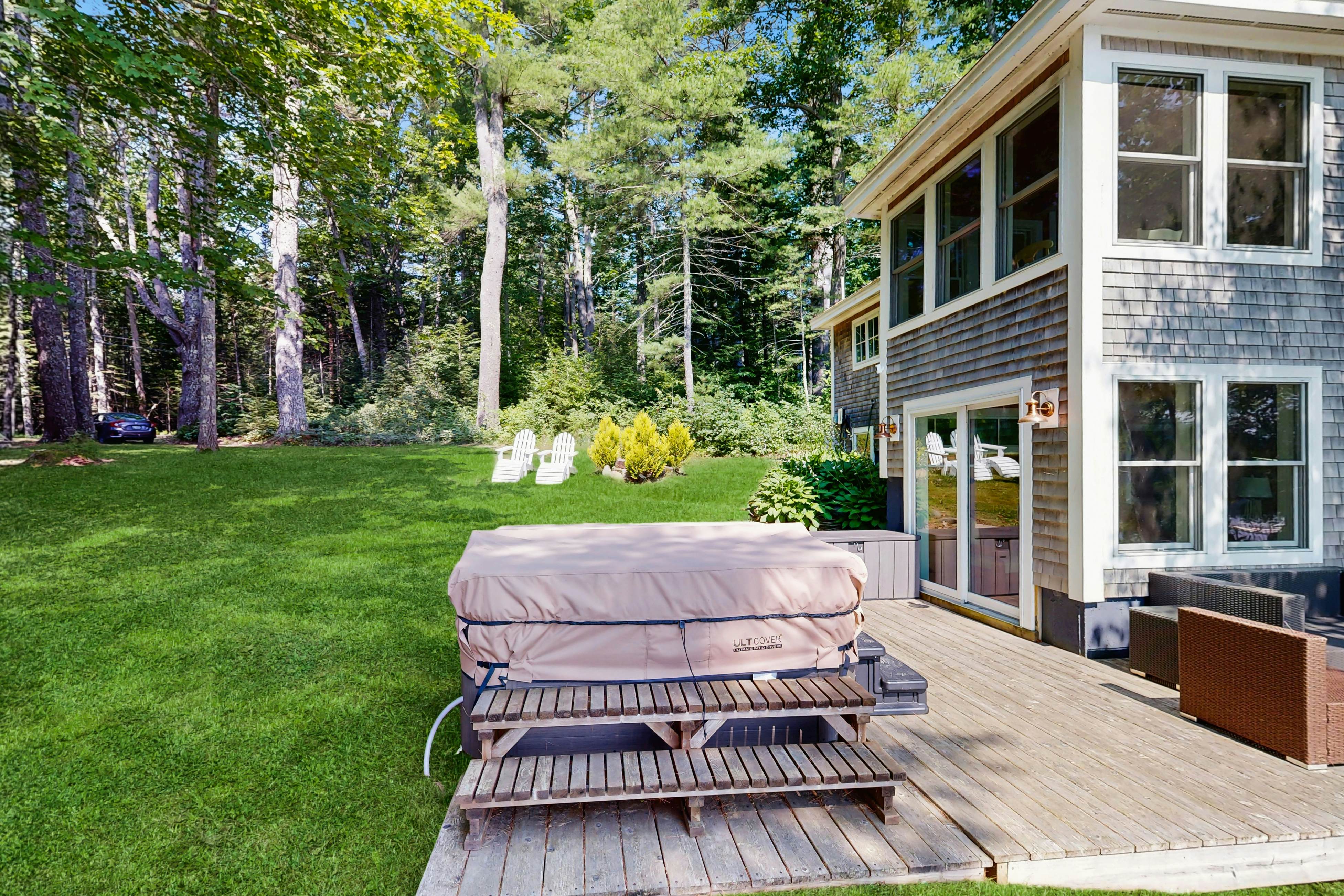 Crawford Lakeside Escape