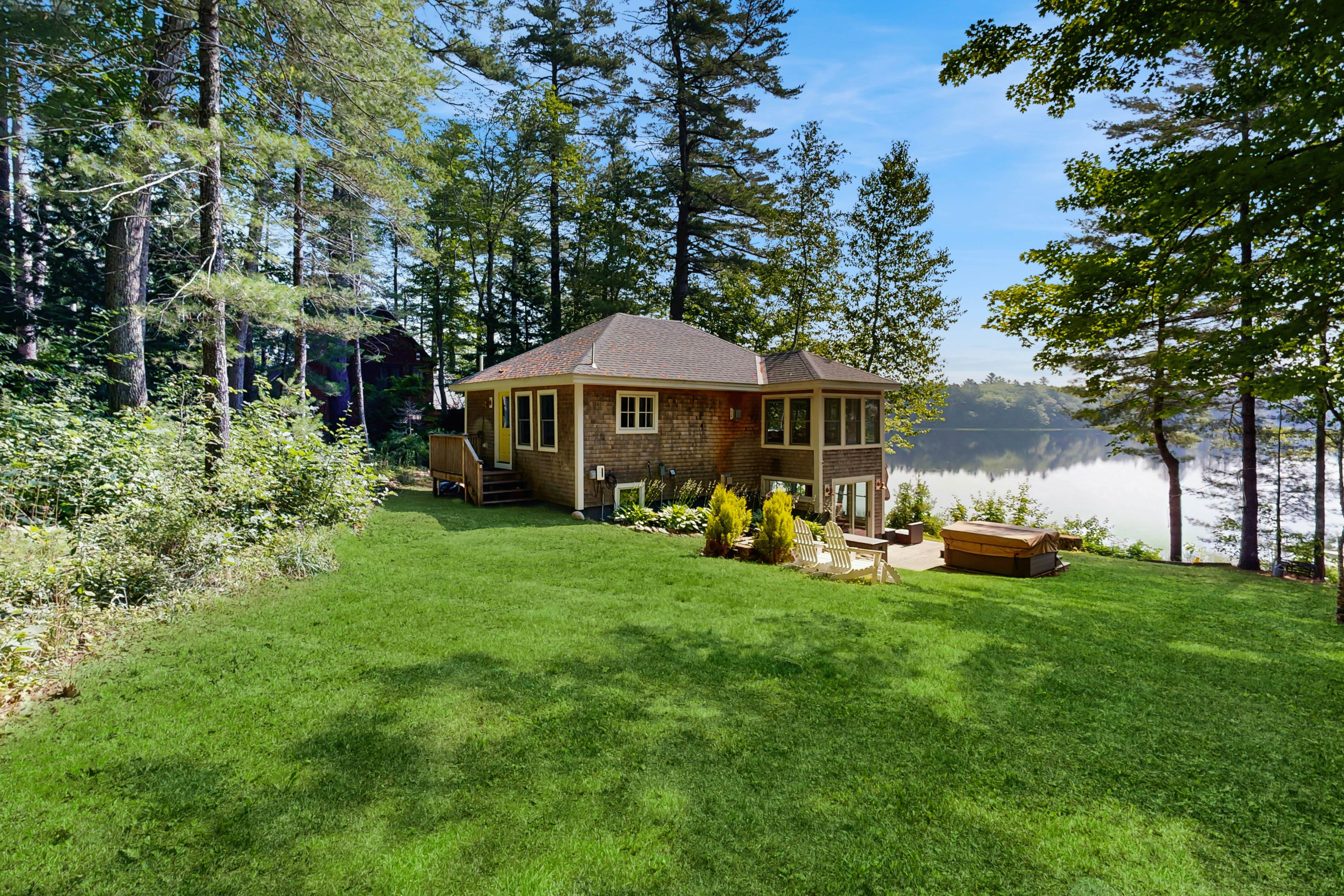 Crawford Lakeside Escape