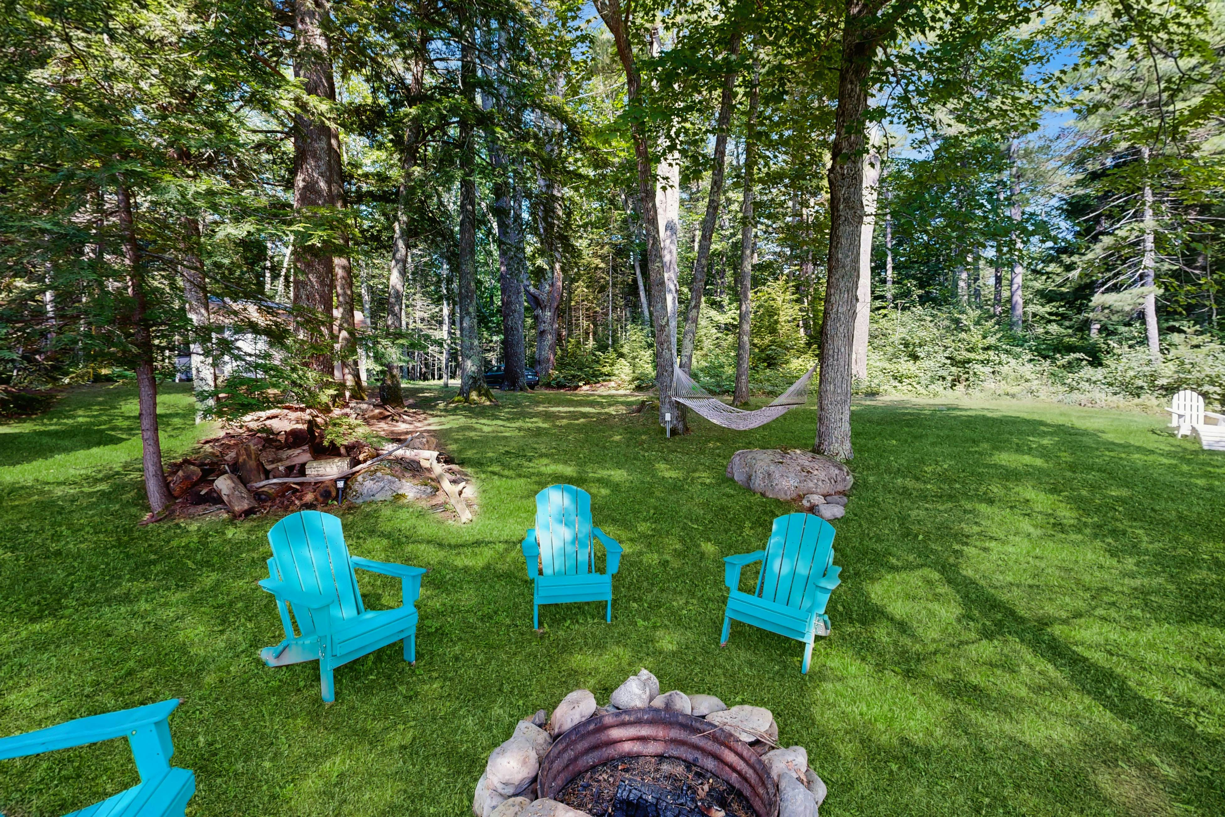 Crawford Lakeside Escape