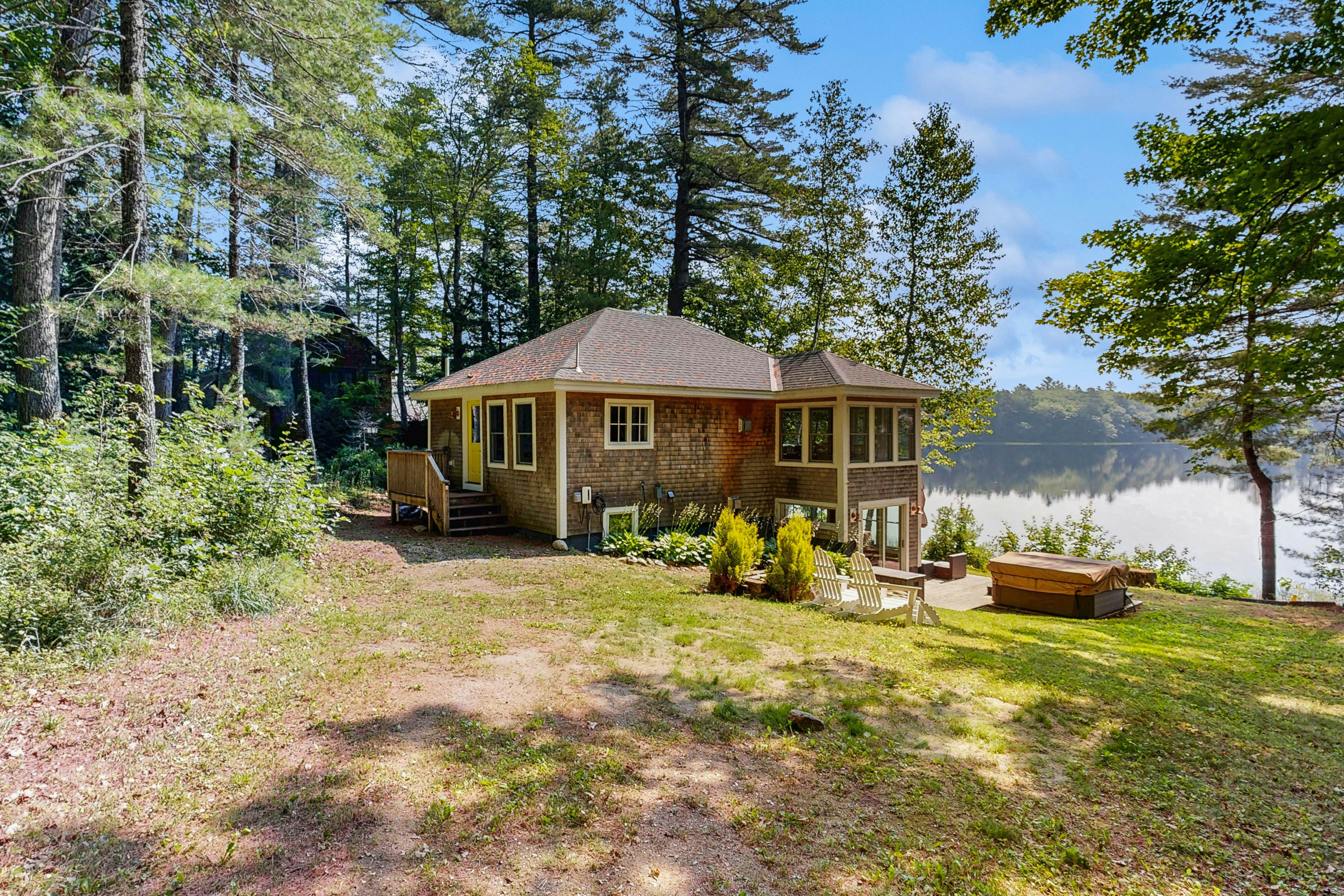 Crawford Lakeside Escape