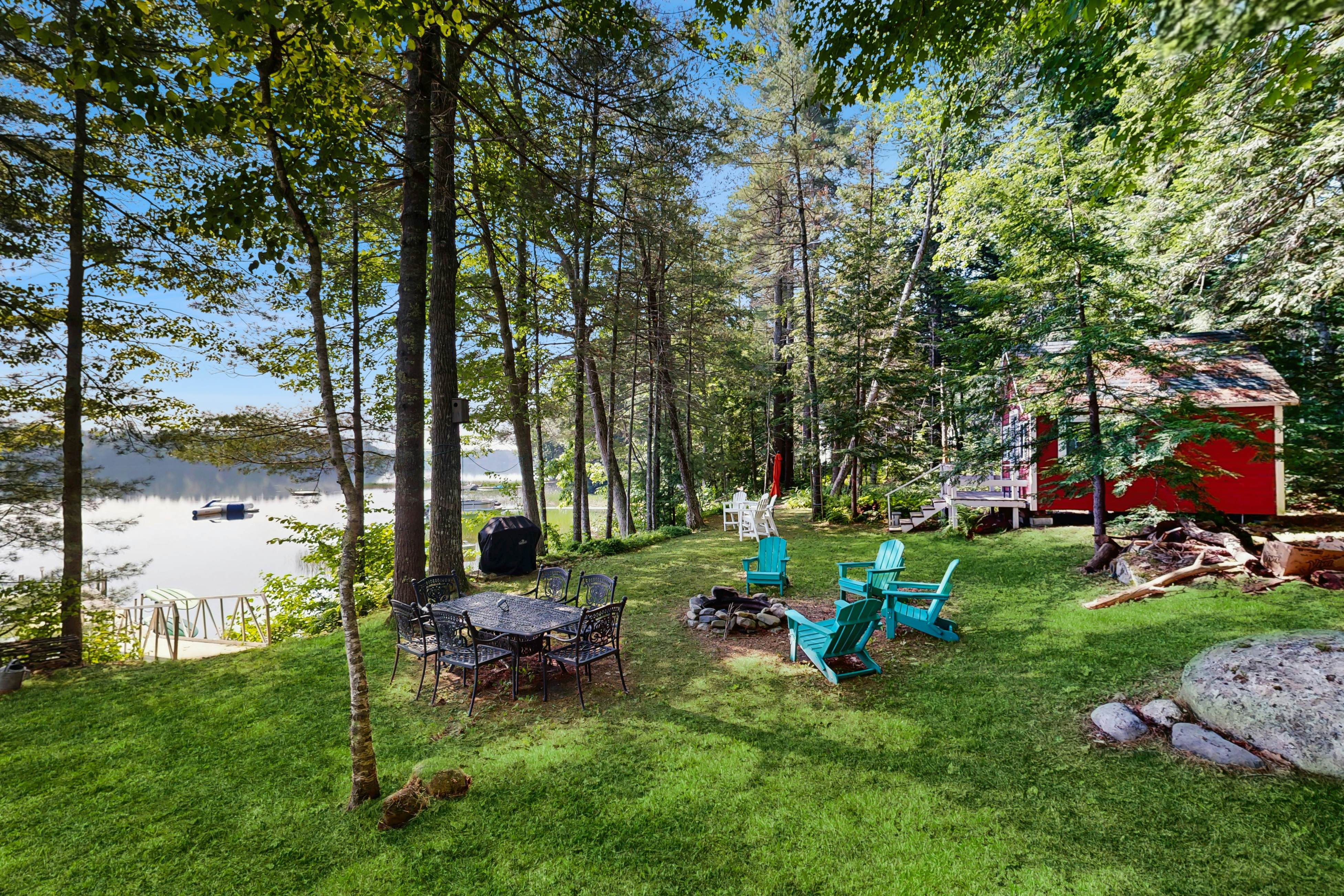 Crawford Lakeside Escape