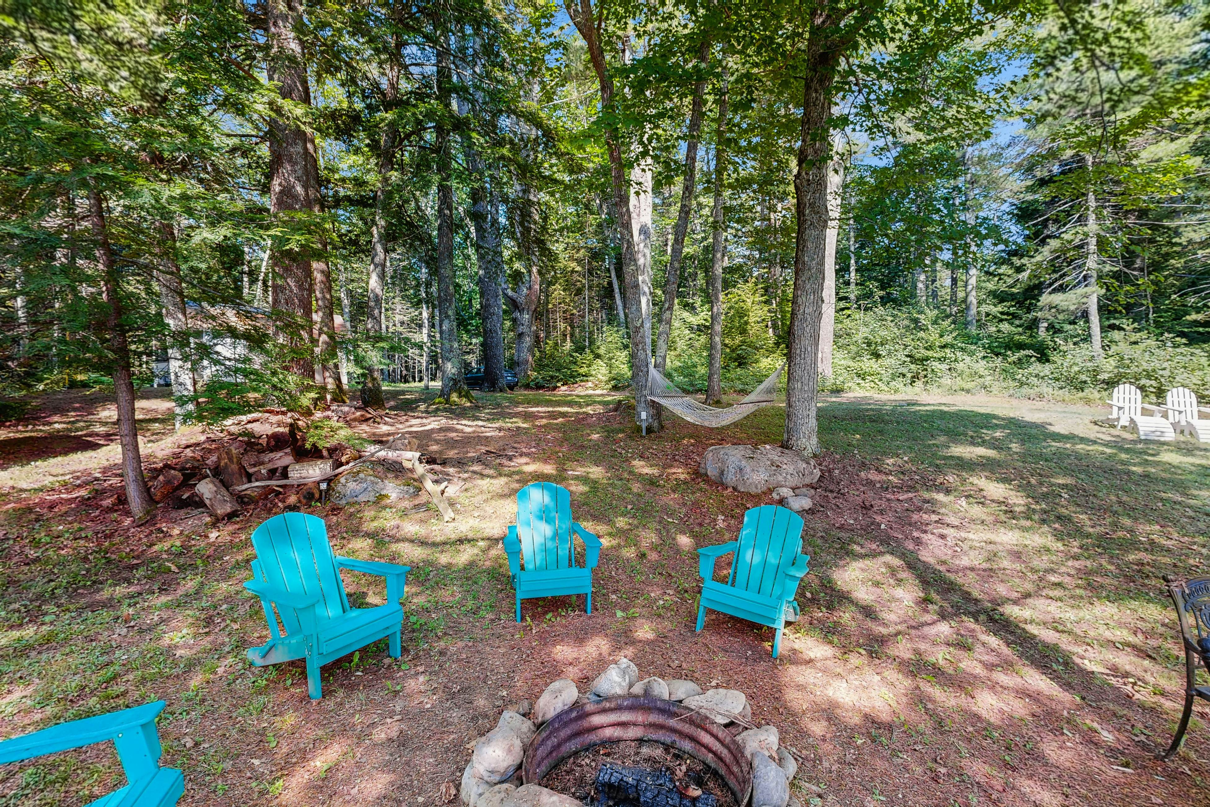 Crawford Lakeside Escape