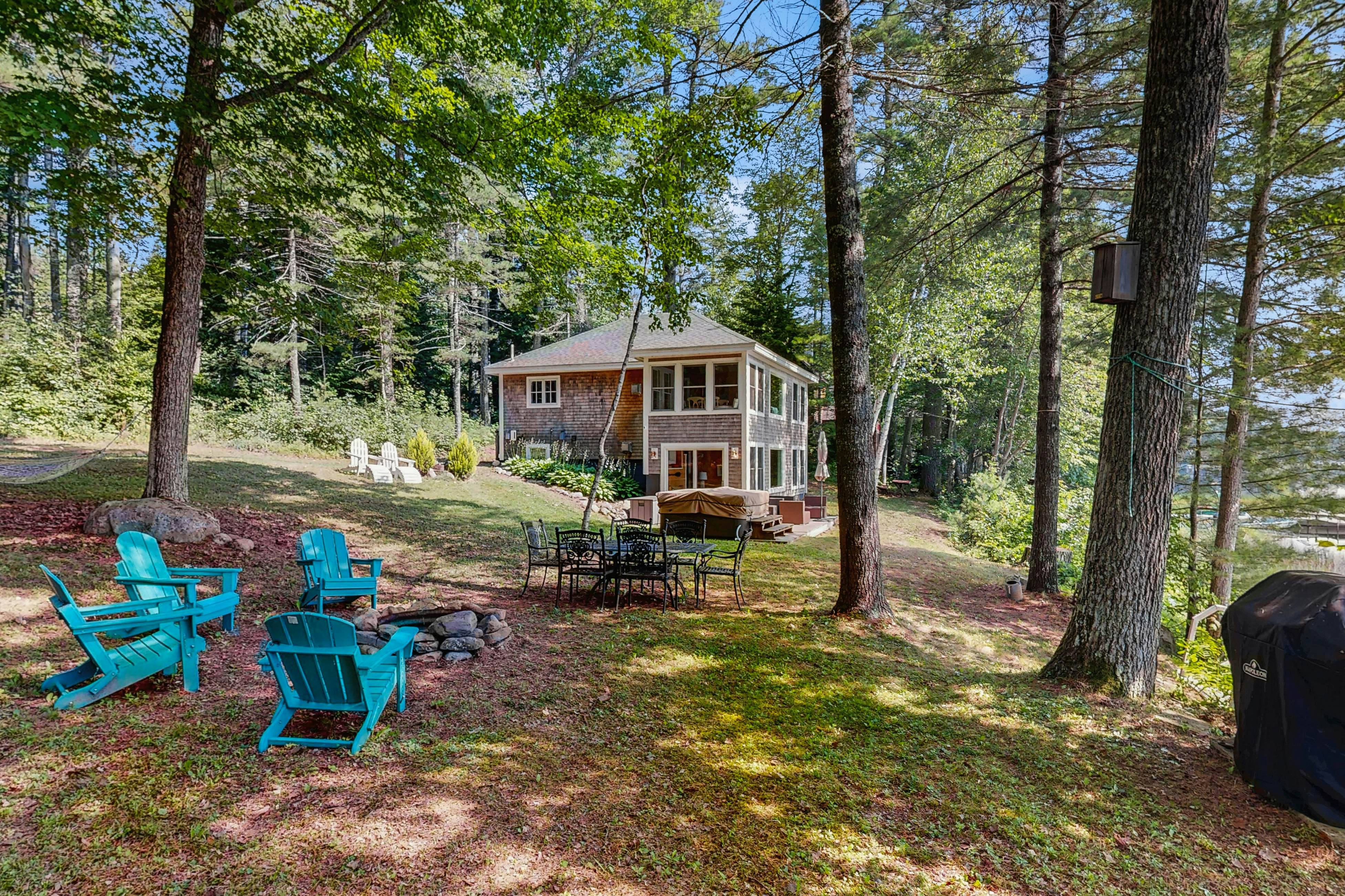 Crawford Lakeside Escape