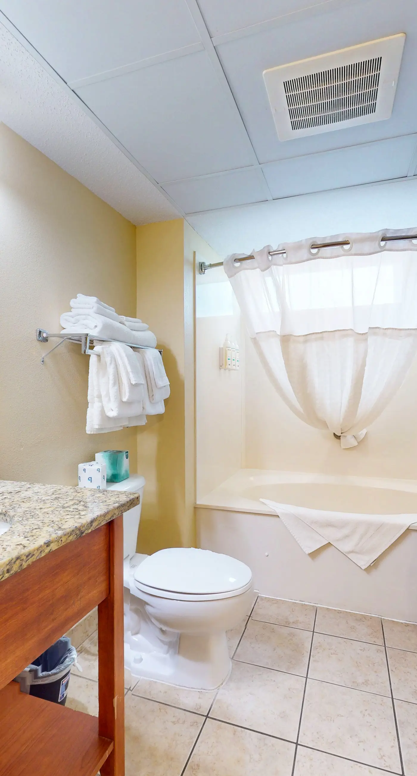 Carolinian Beach Resort 0636