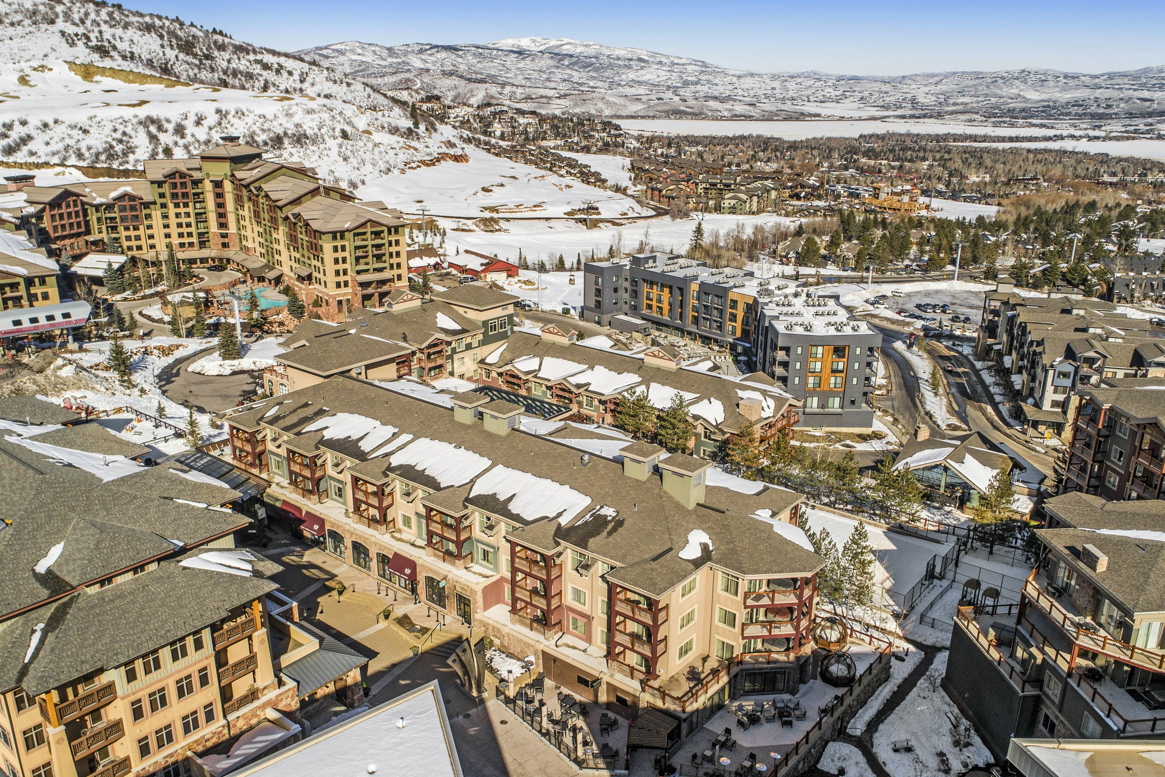 Westgate Luxury Condo 4814, A Side