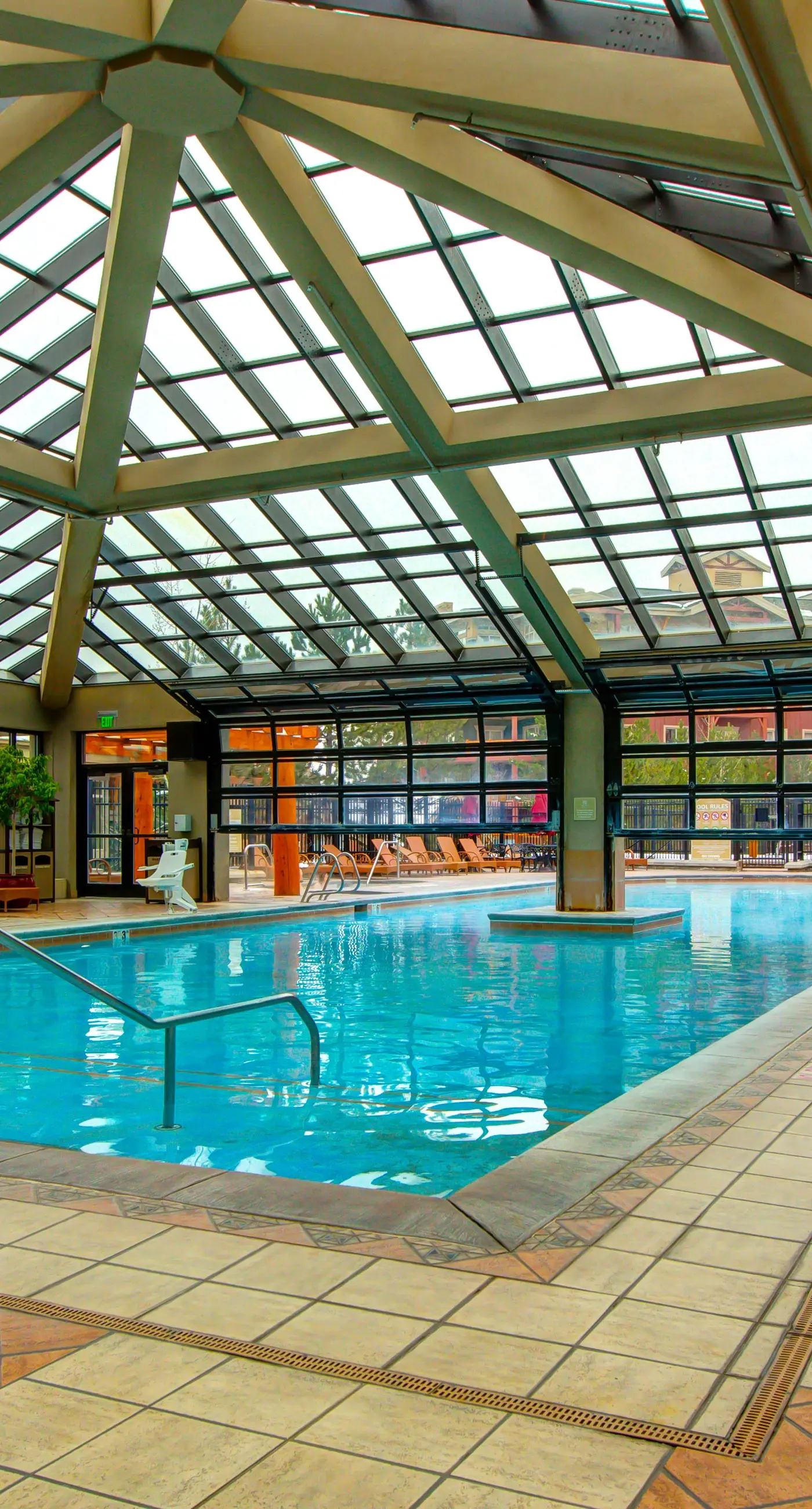 Westgate Charm #4814B