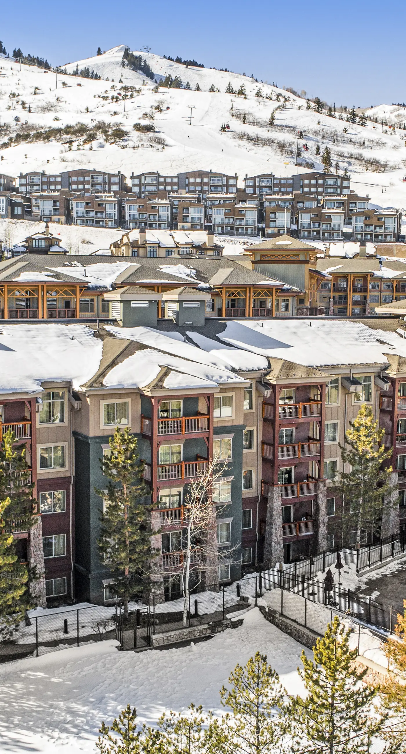 Westgate Charm #4814B