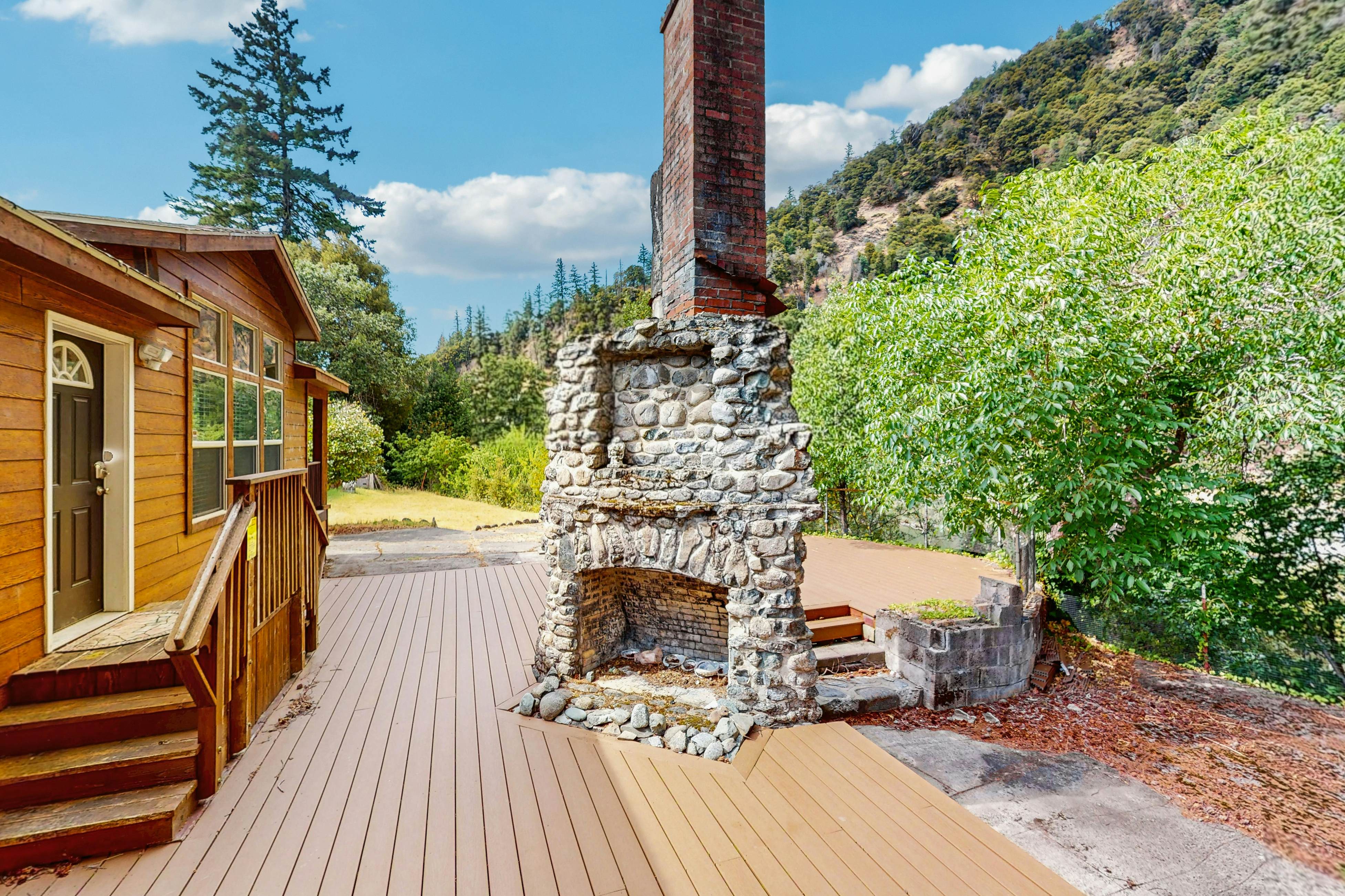 Trinity River Retreat