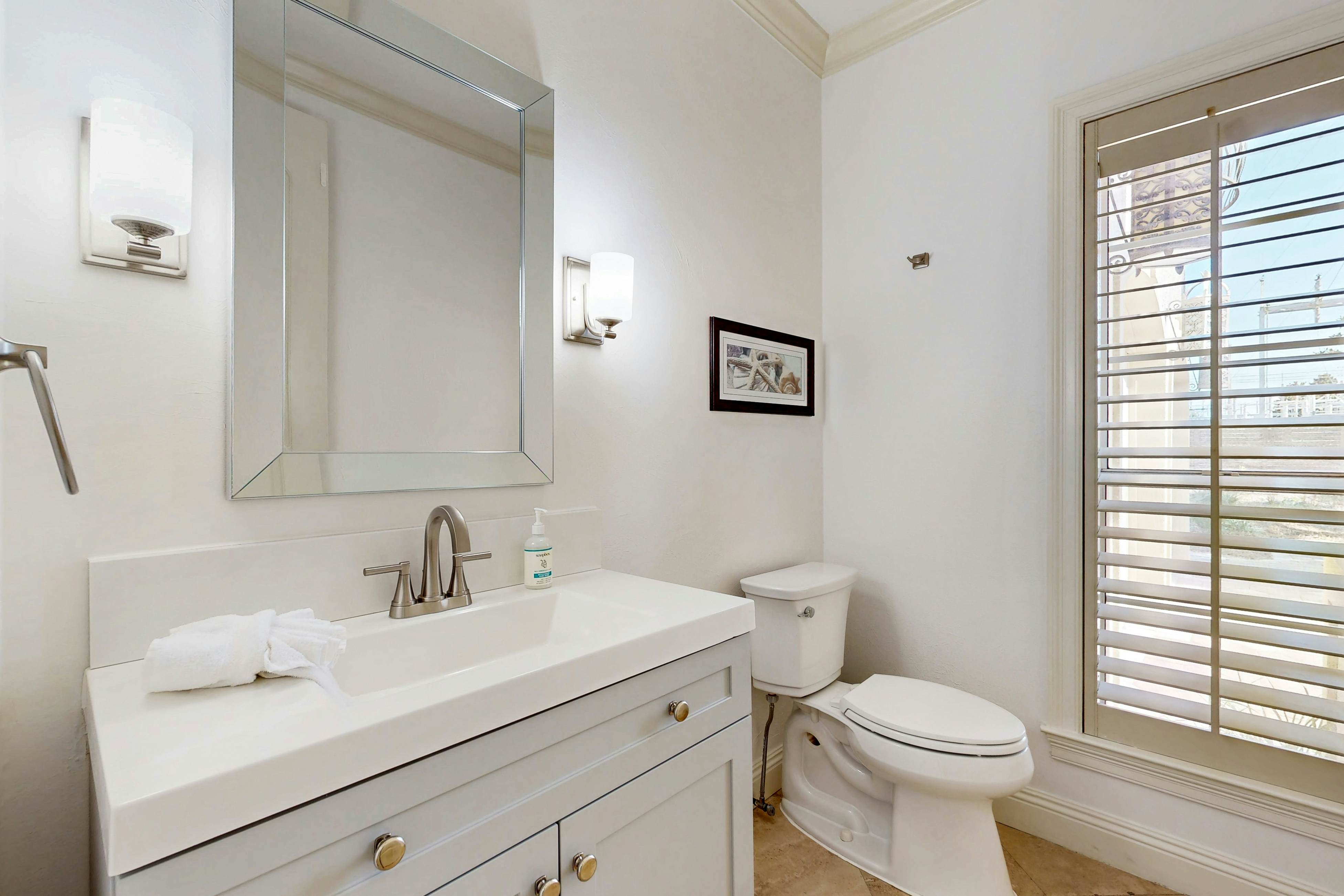 Destiny West - Casa Isla Paraiso