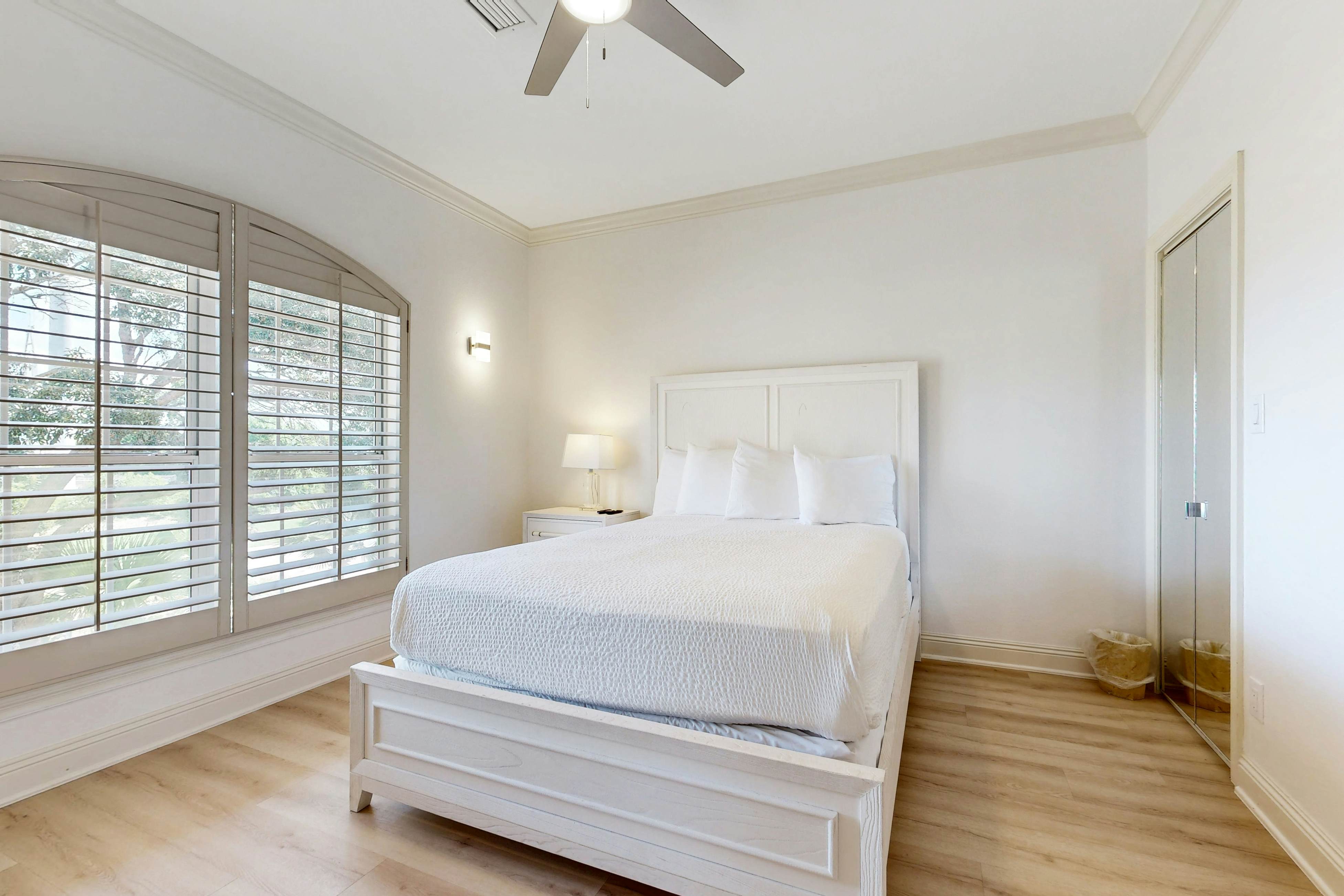 Destiny West - Casa Isla Paraiso