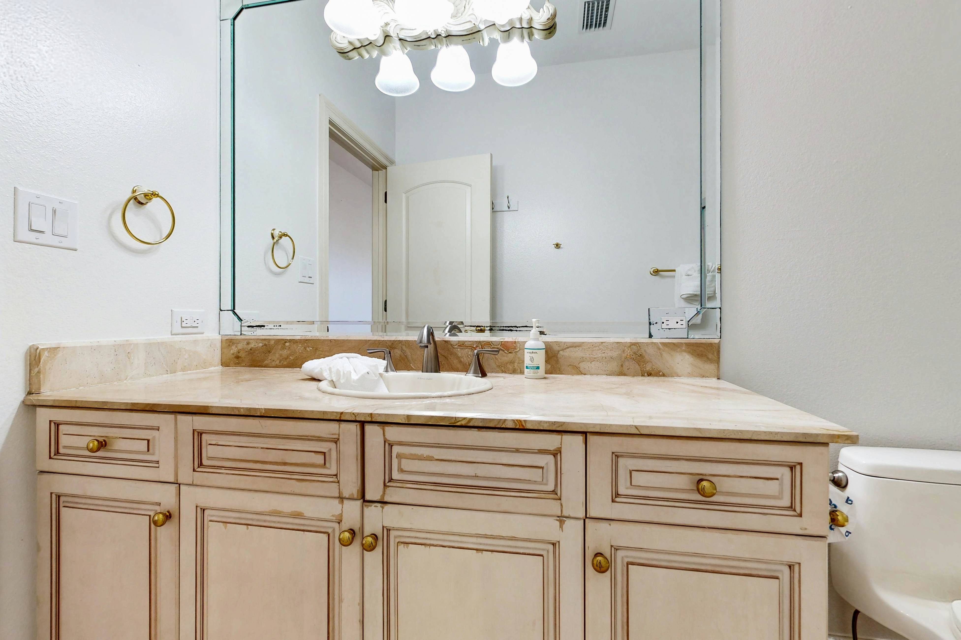 Destiny West - Casa Isla Paraiso