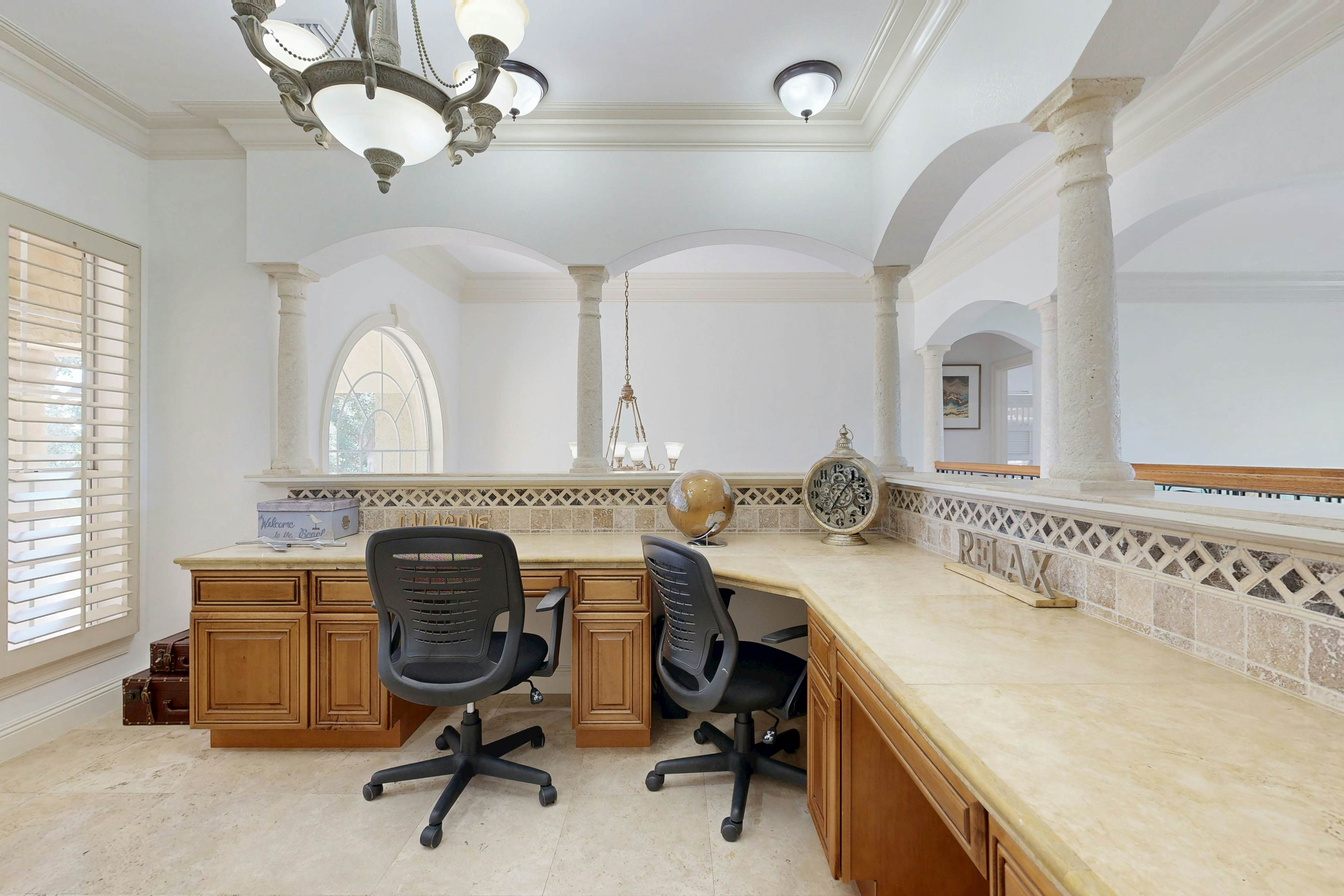 Destiny West - Casa Isla Paraiso