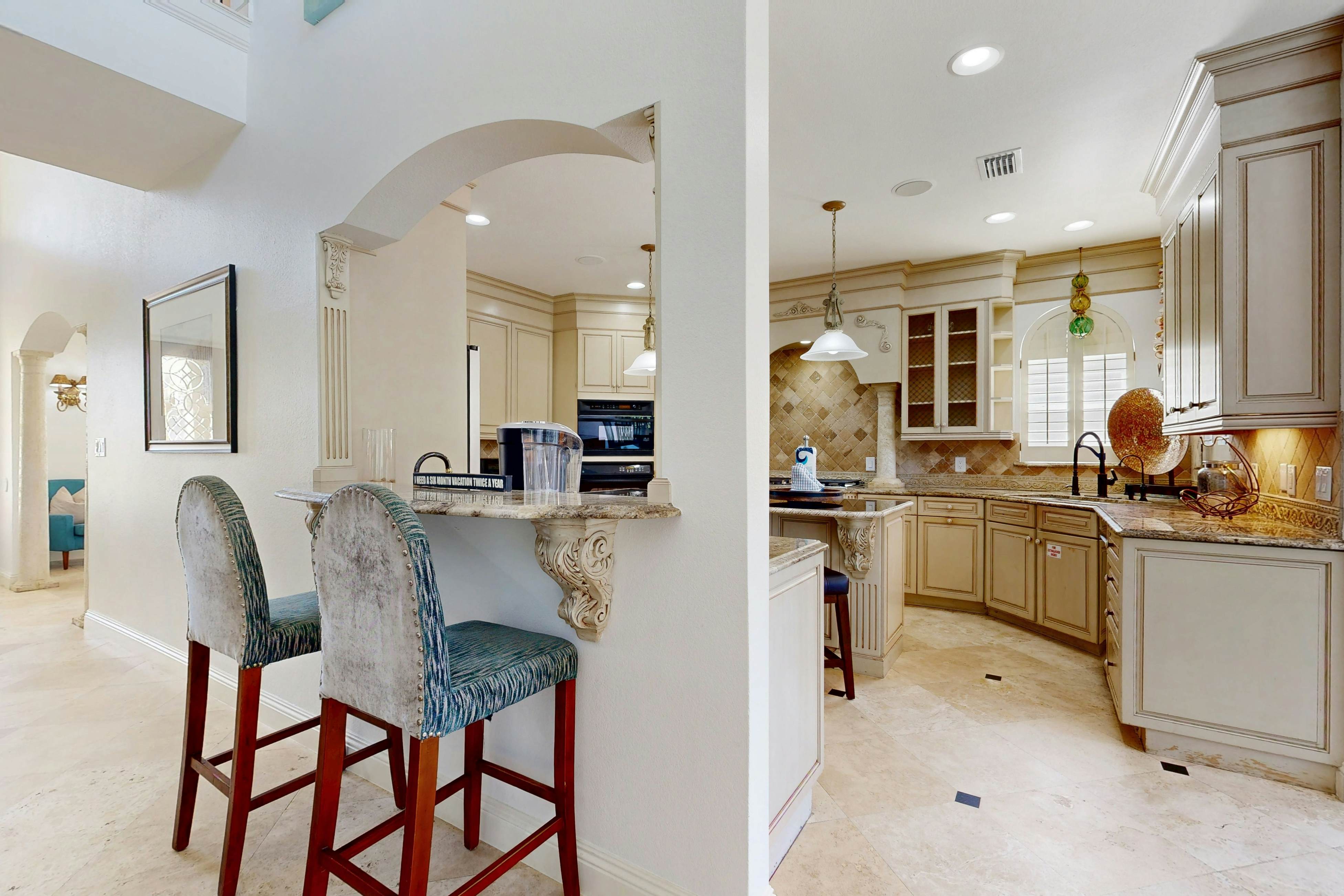 Destiny West - Casa Isla Paraiso