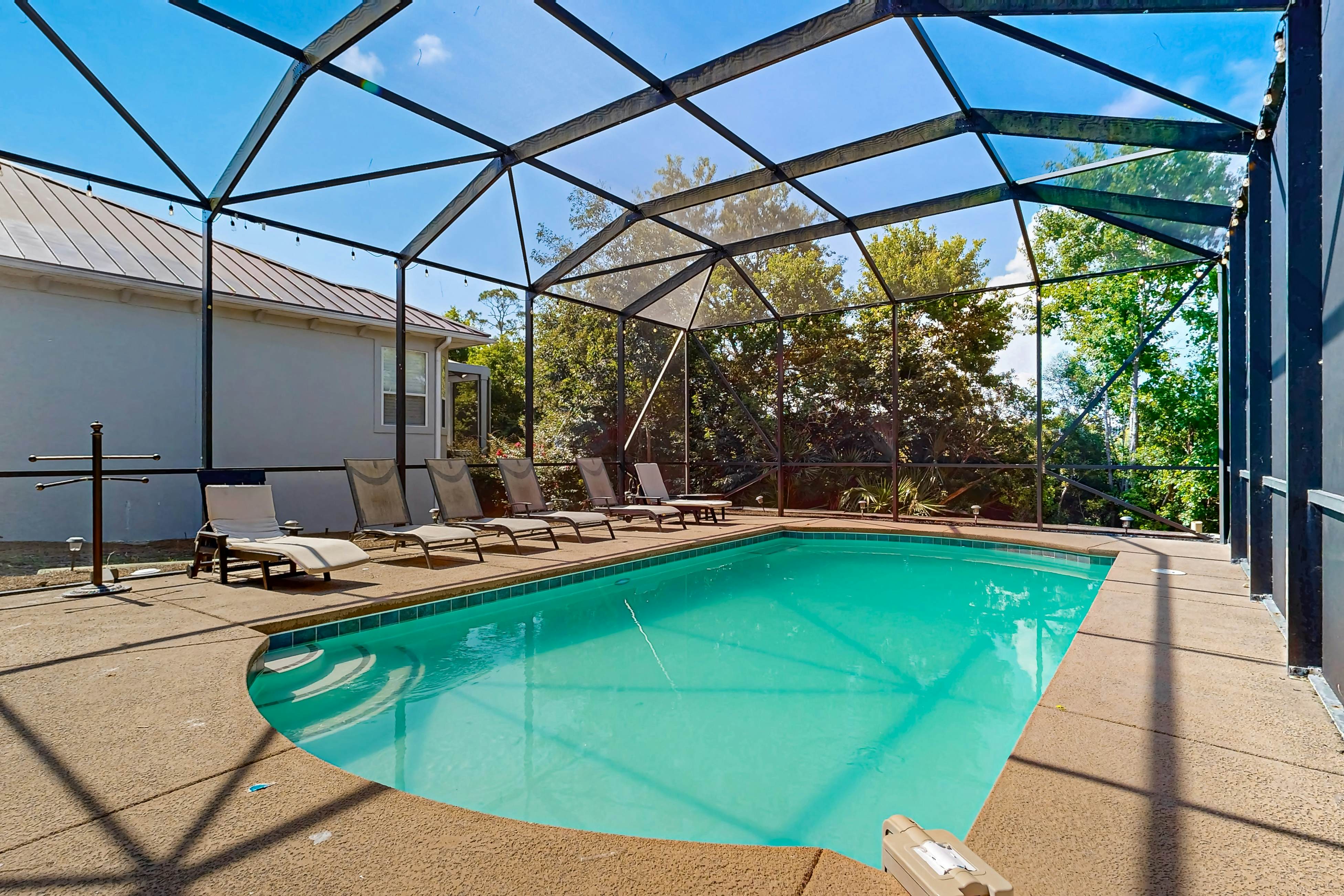 Destiny West - Casa Isla Paraiso