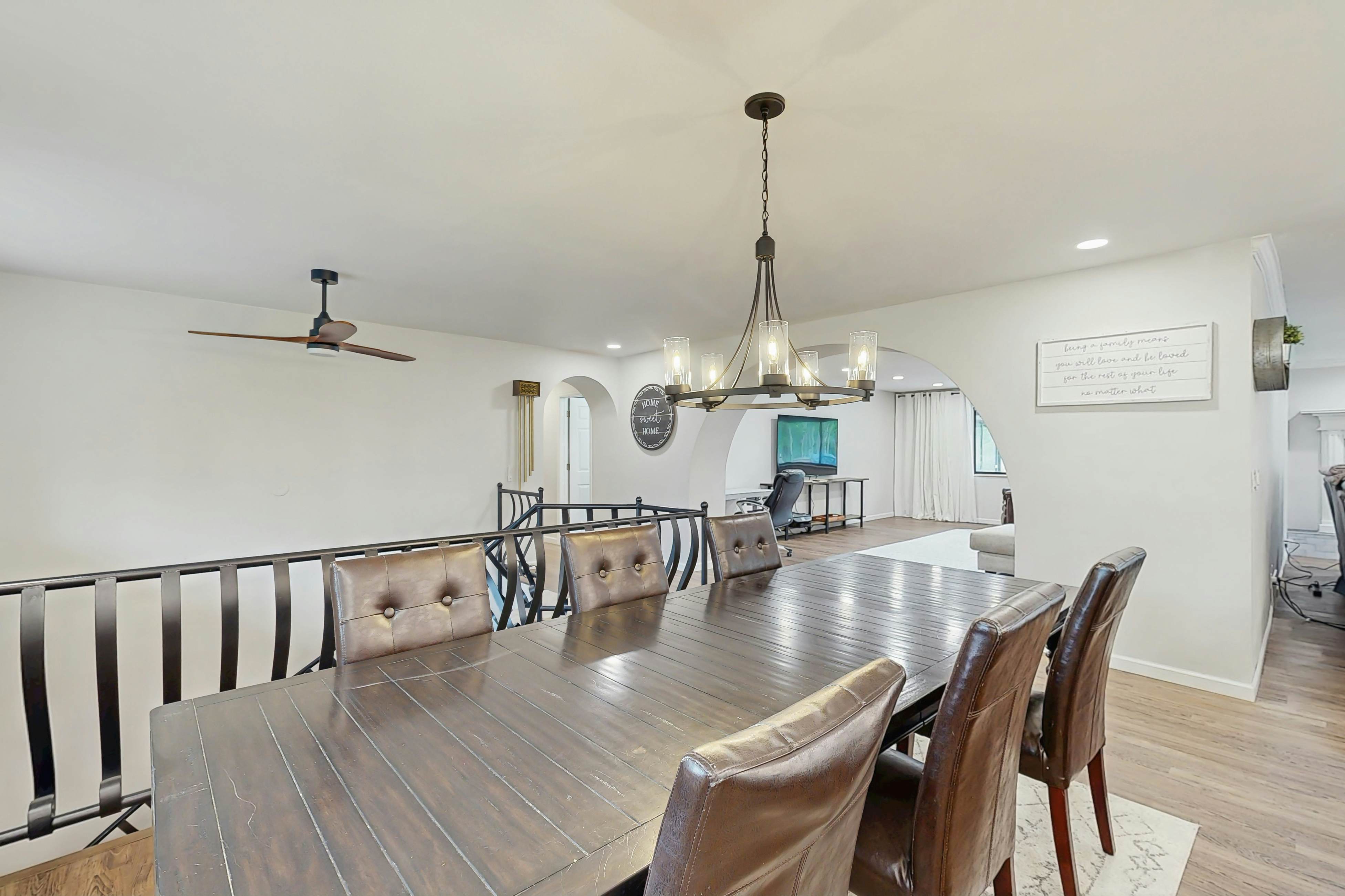 Poolhouse in the Pines