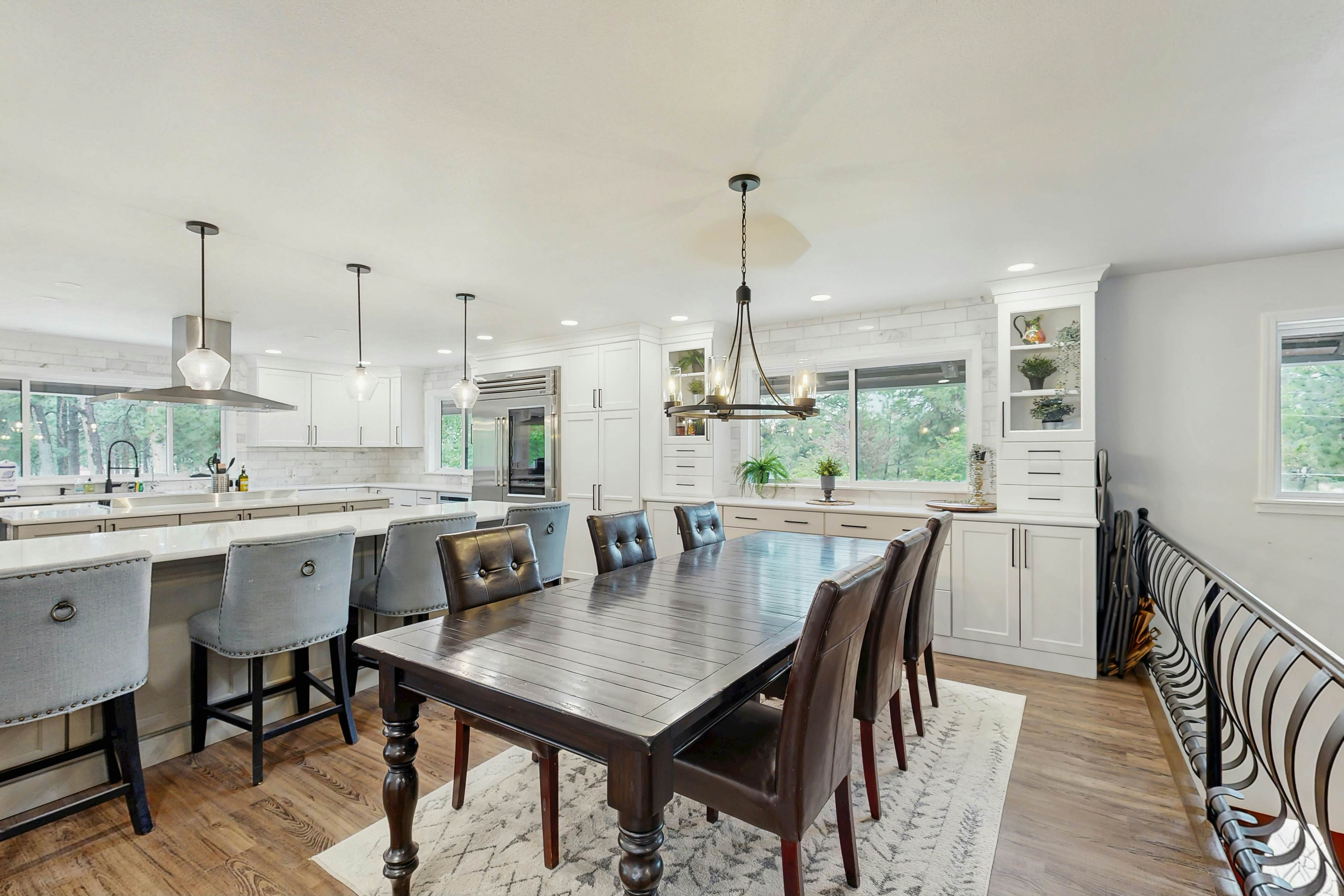 Poolhouse in the Pines