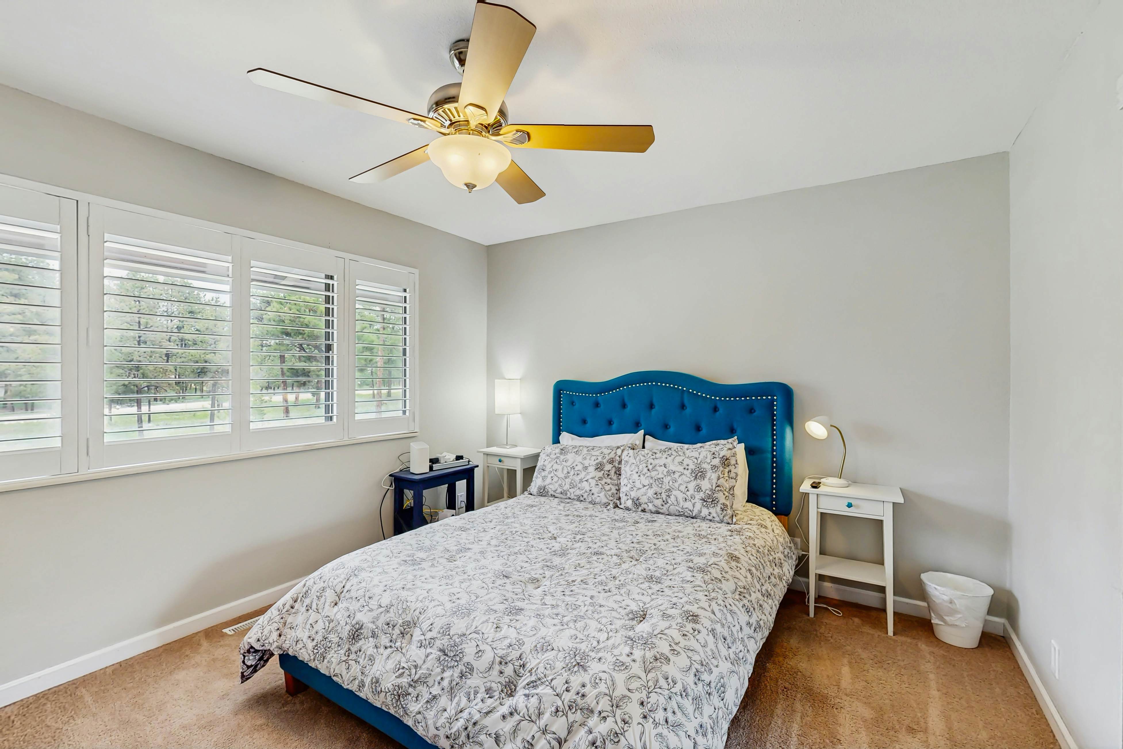 Poolhouse in the Pines