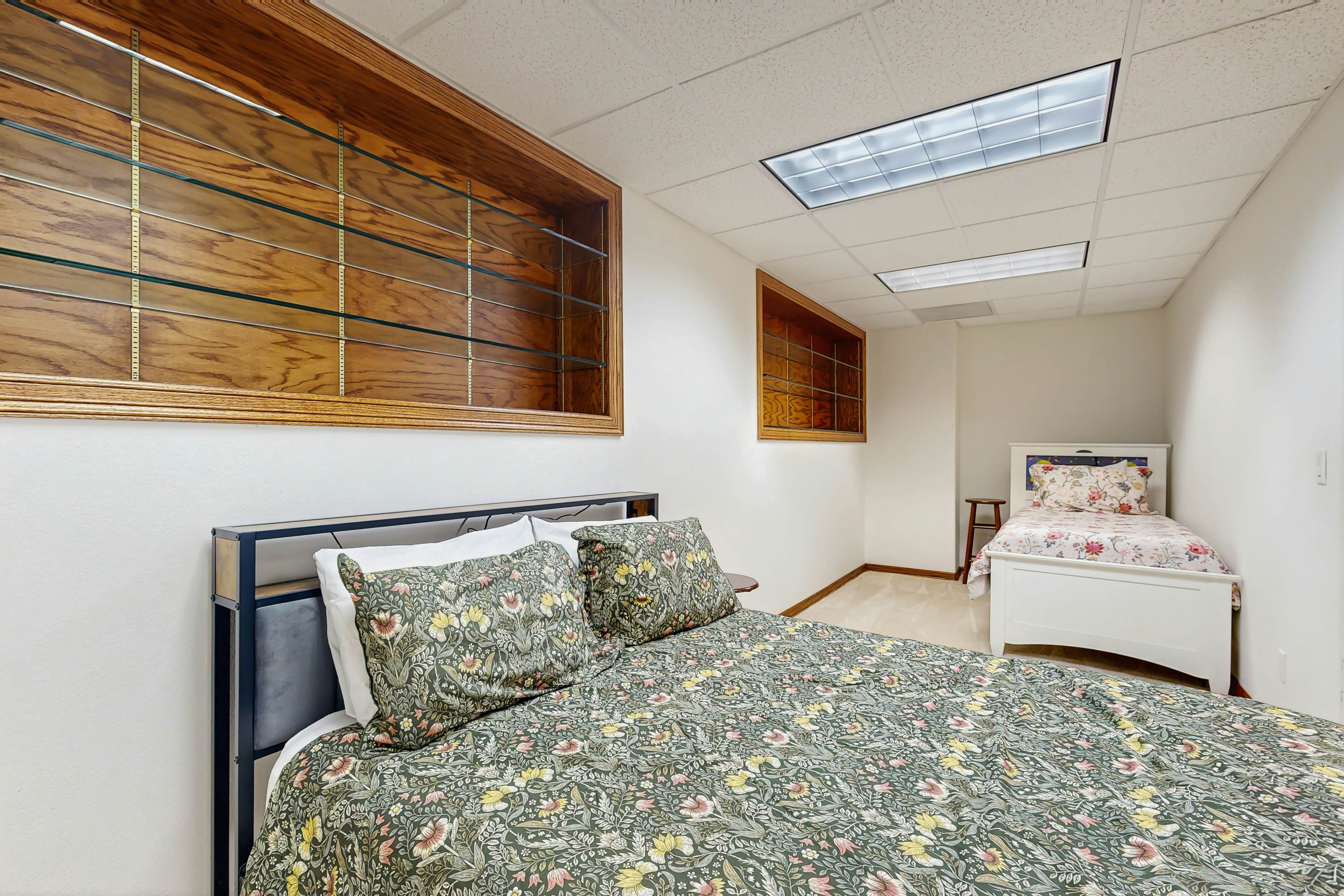 Poolhouse in the Pines