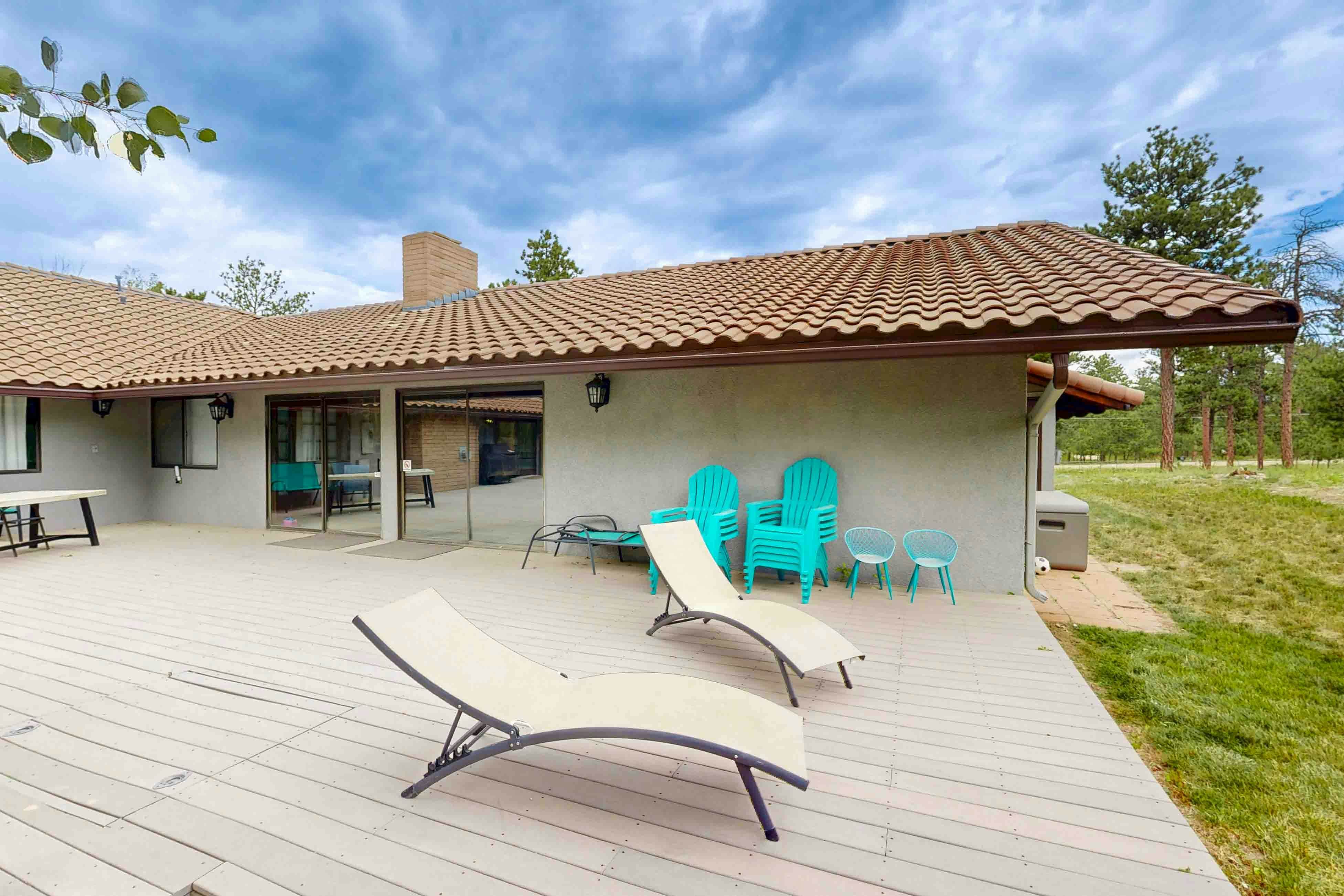 Poolhouse in the Pines