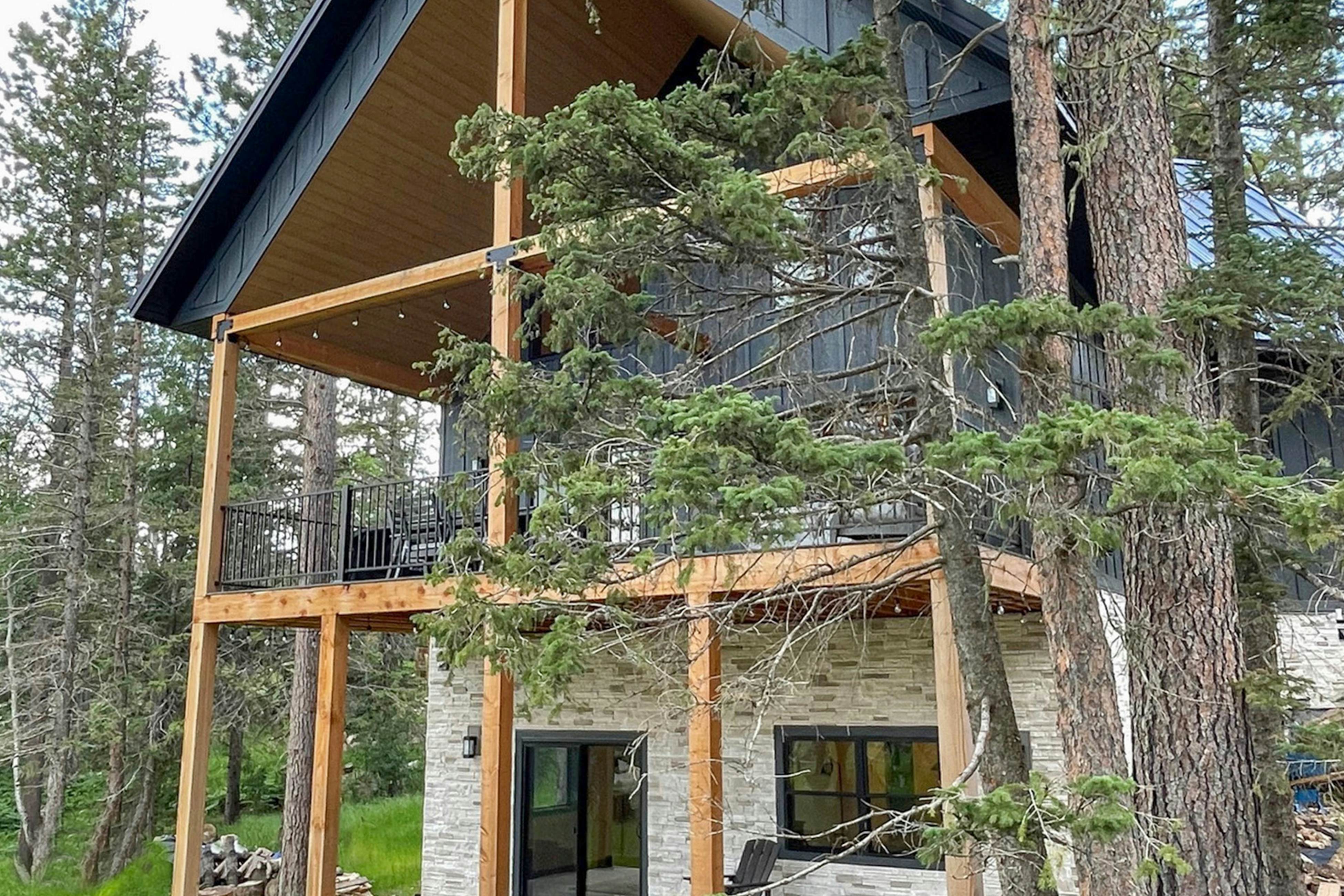 Summer Skjol & Ski Haus