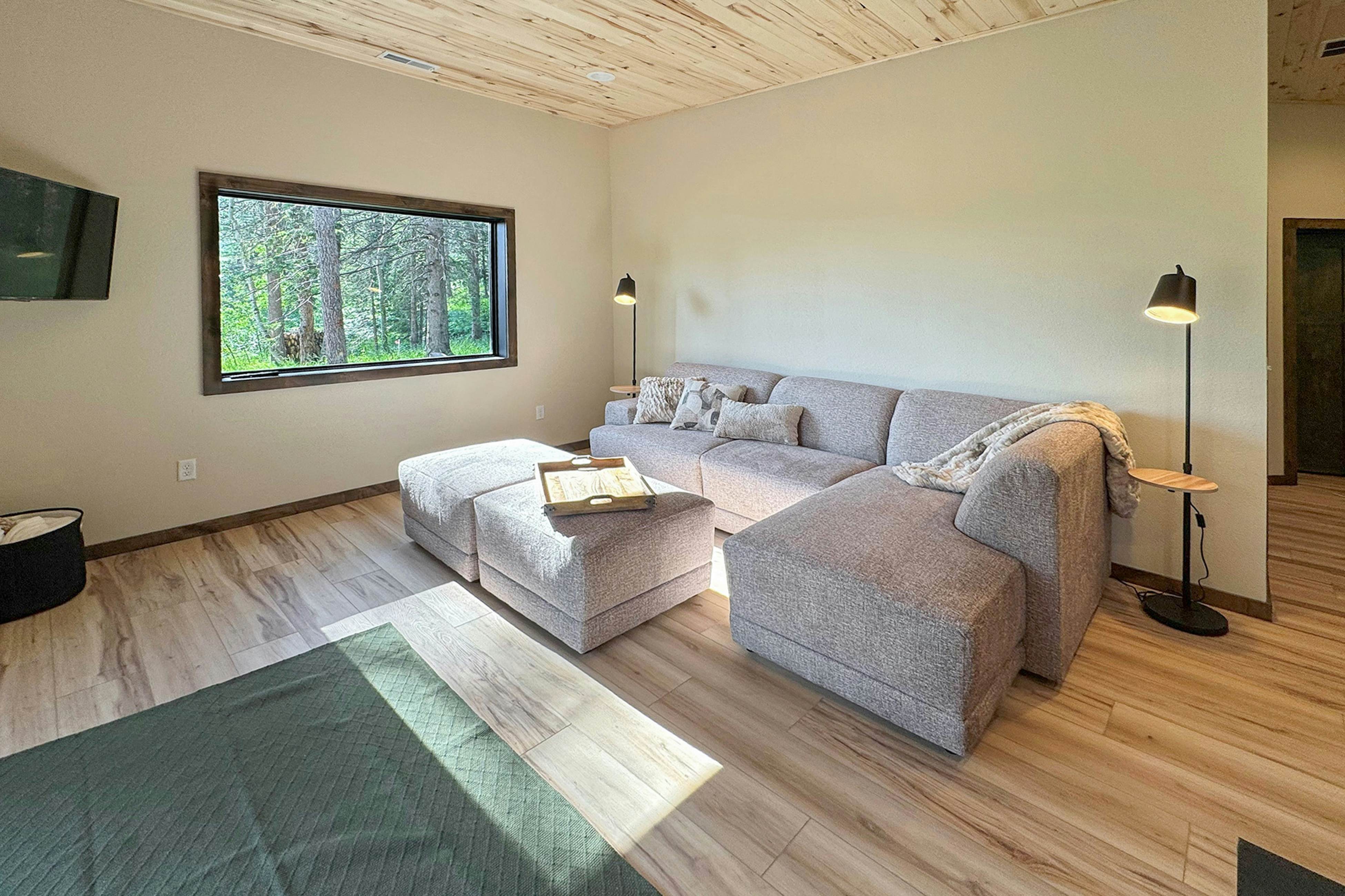 Summer Skjol & Ski Haus