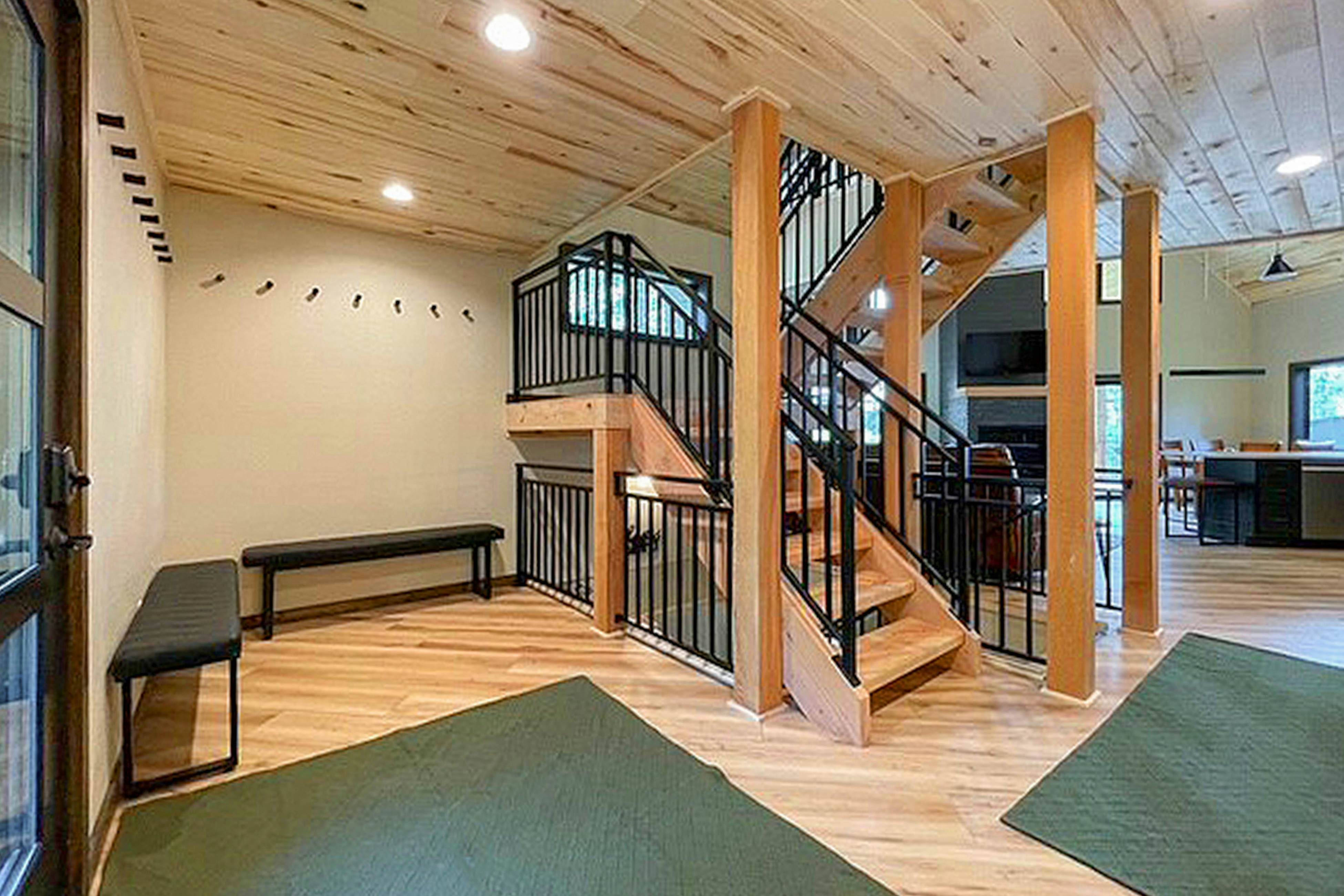 Summer Skjol & Ski Haus