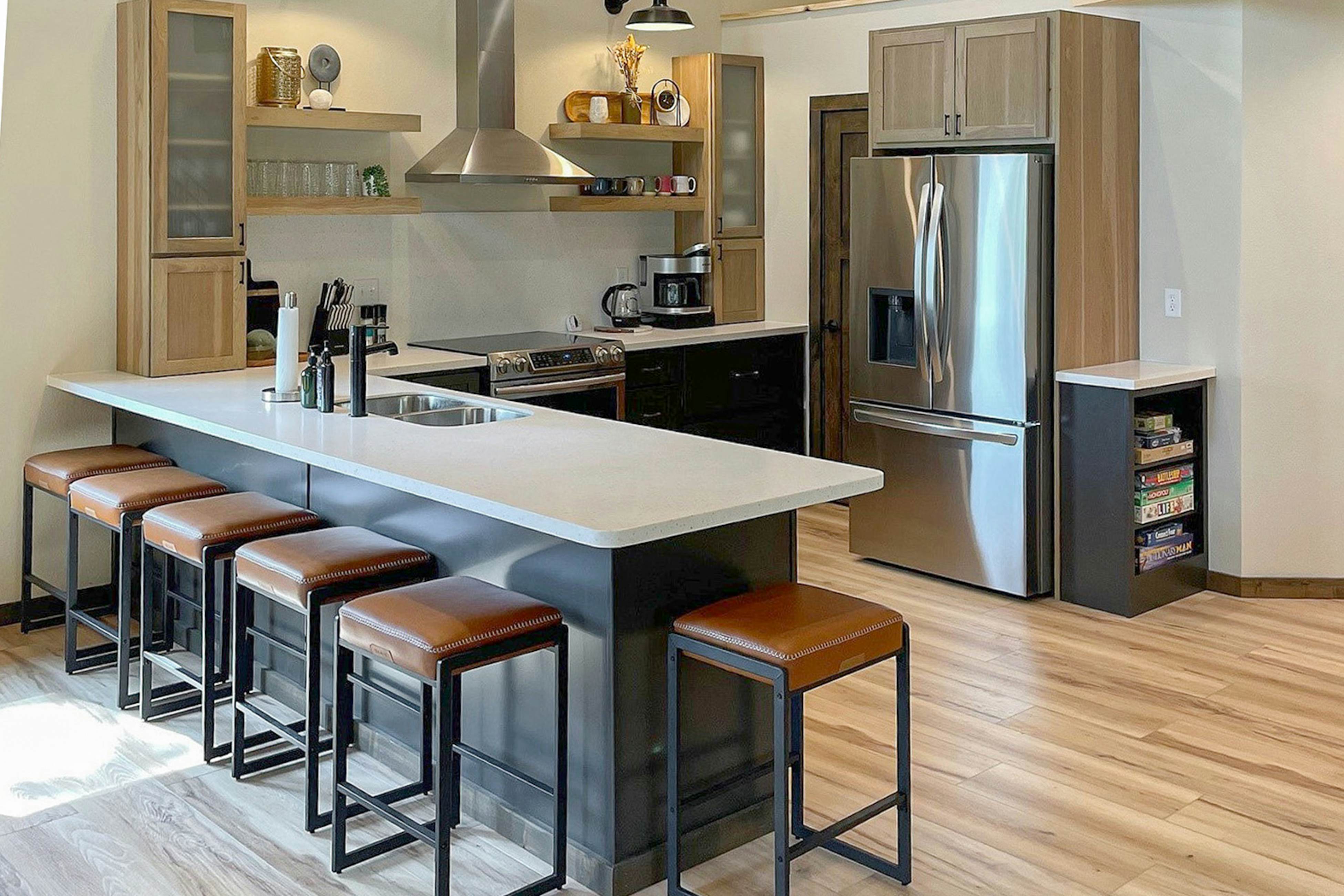 Summer Skjol & Ski Haus