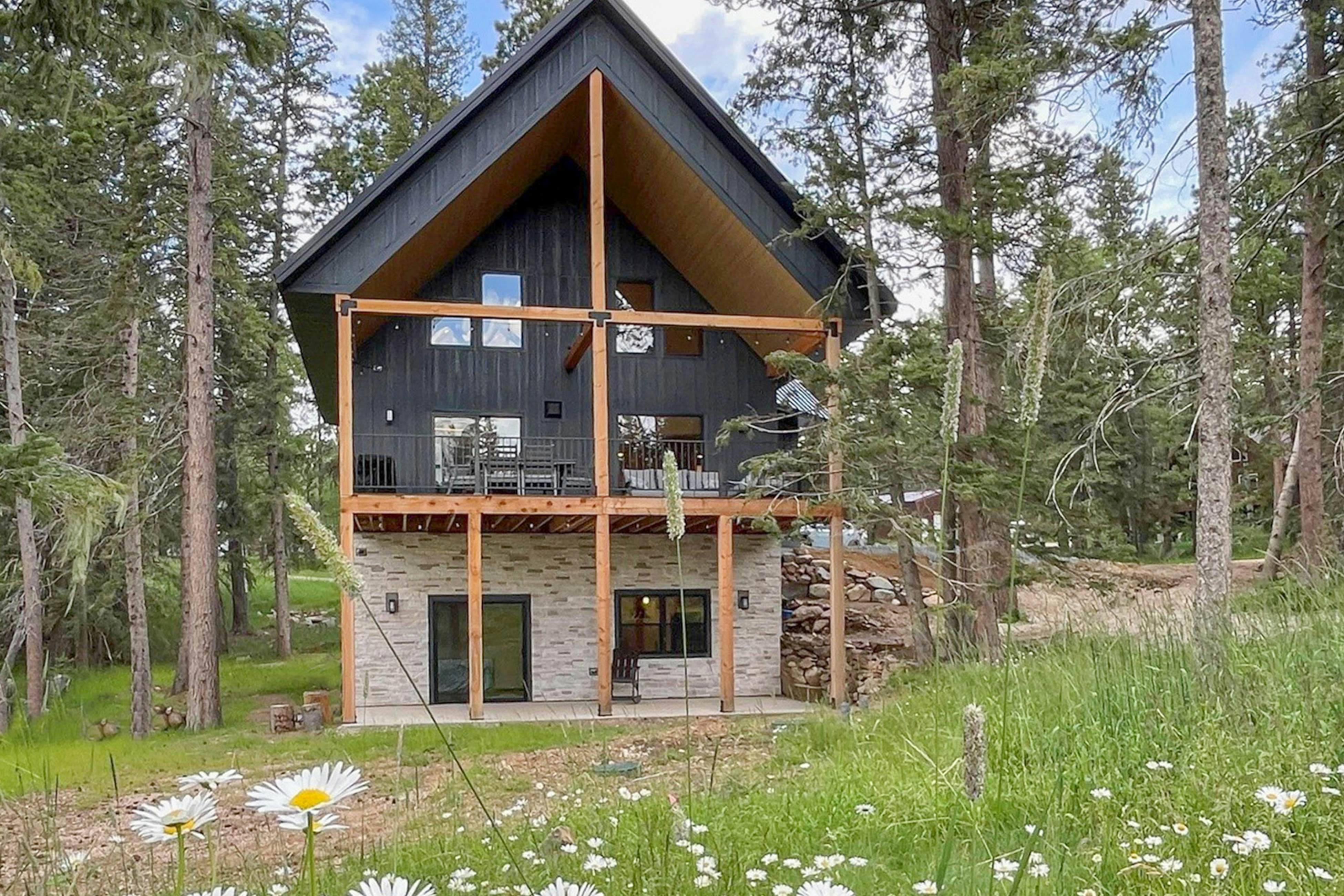 Summer Skjol & Ski Haus