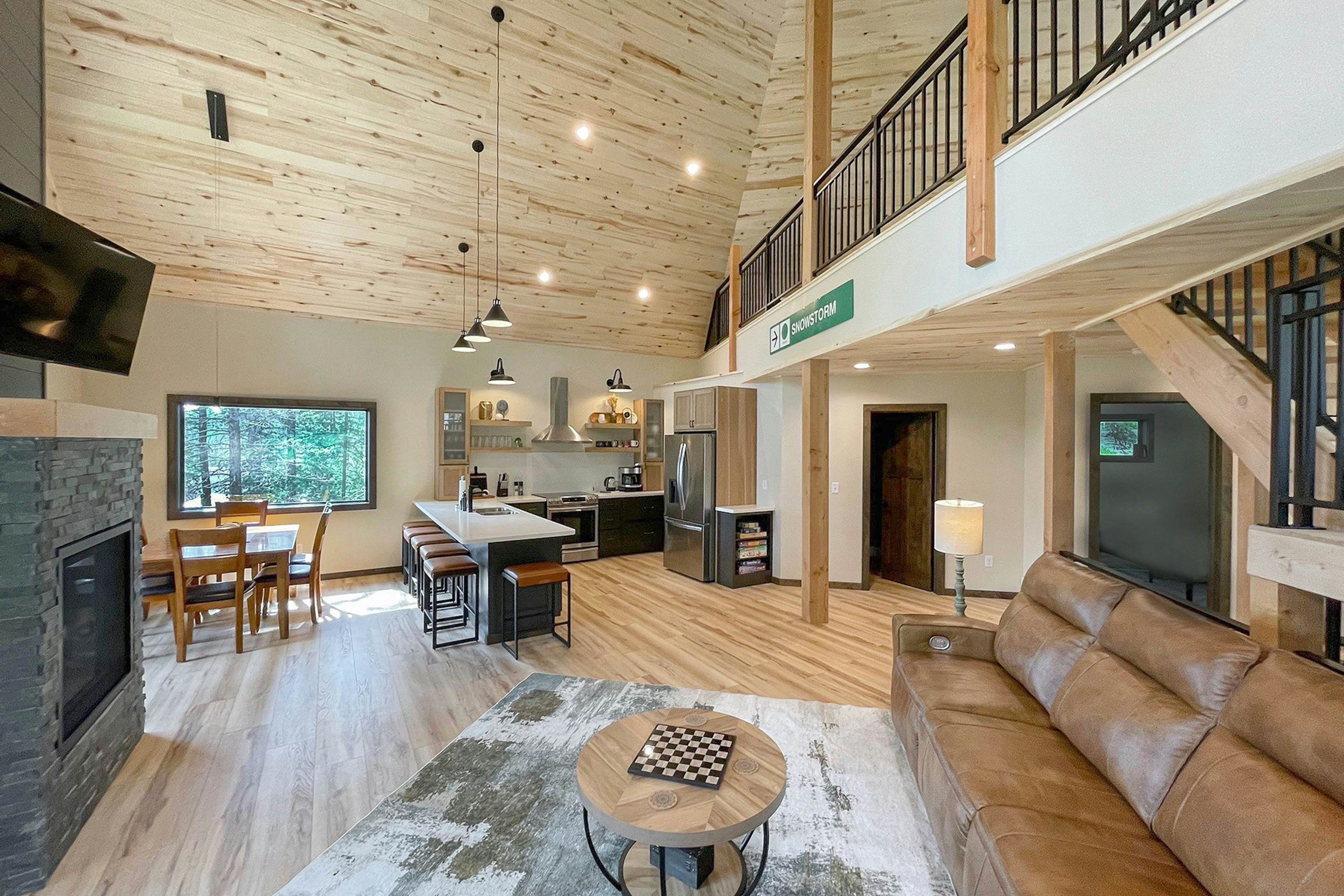 Summer Skjol & Ski Haus